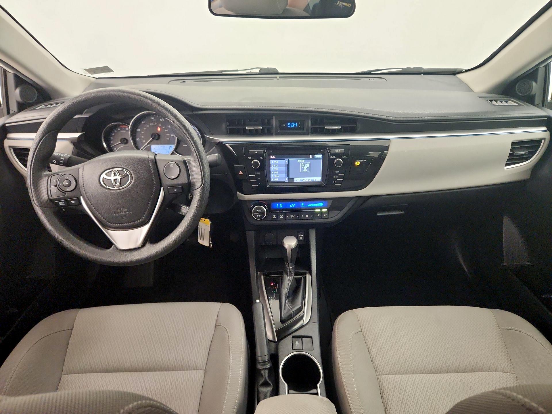 Thumbnail: 2015 Toyota Corolla - 9