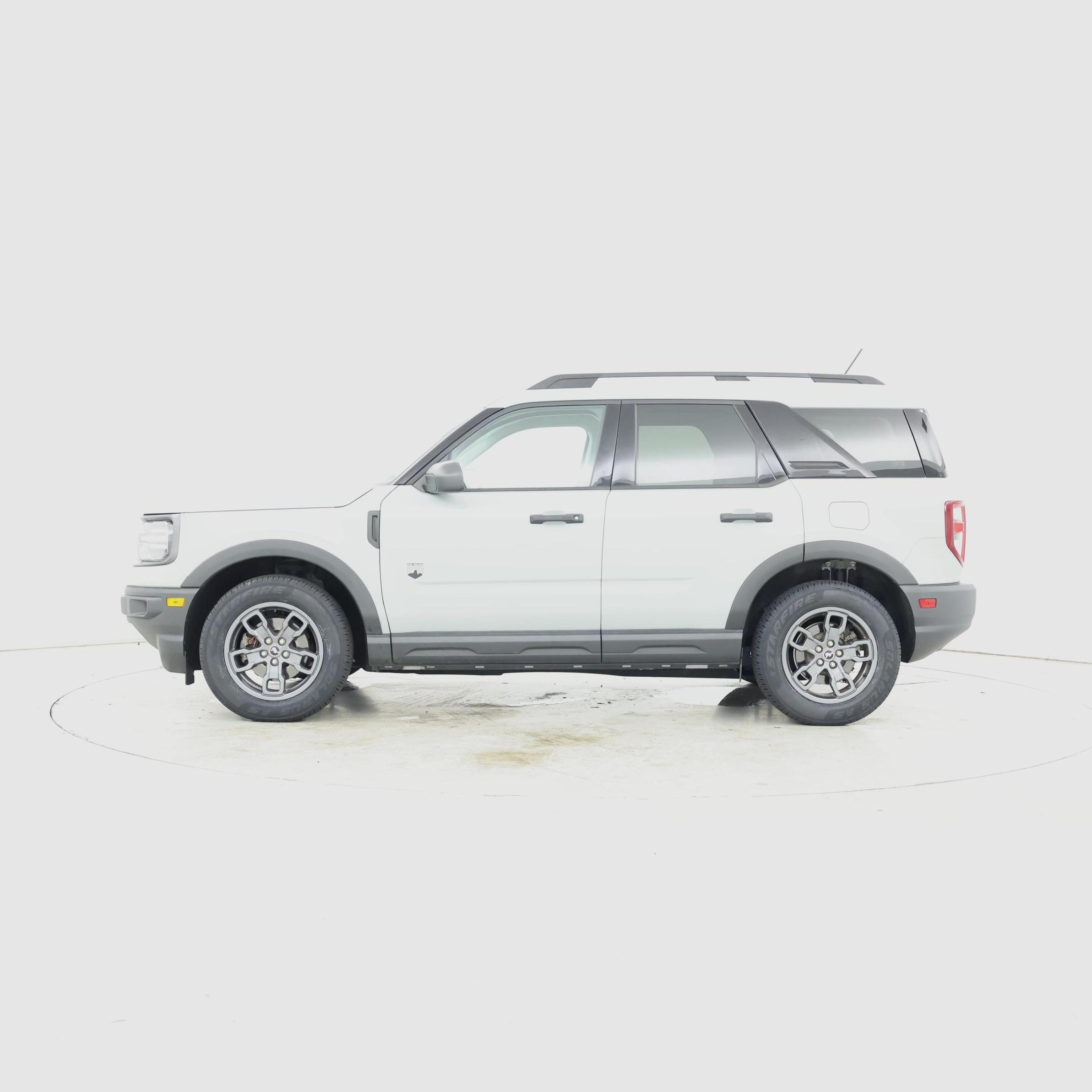 Thumbnail: 2021 Ford Bronco Sport - 3