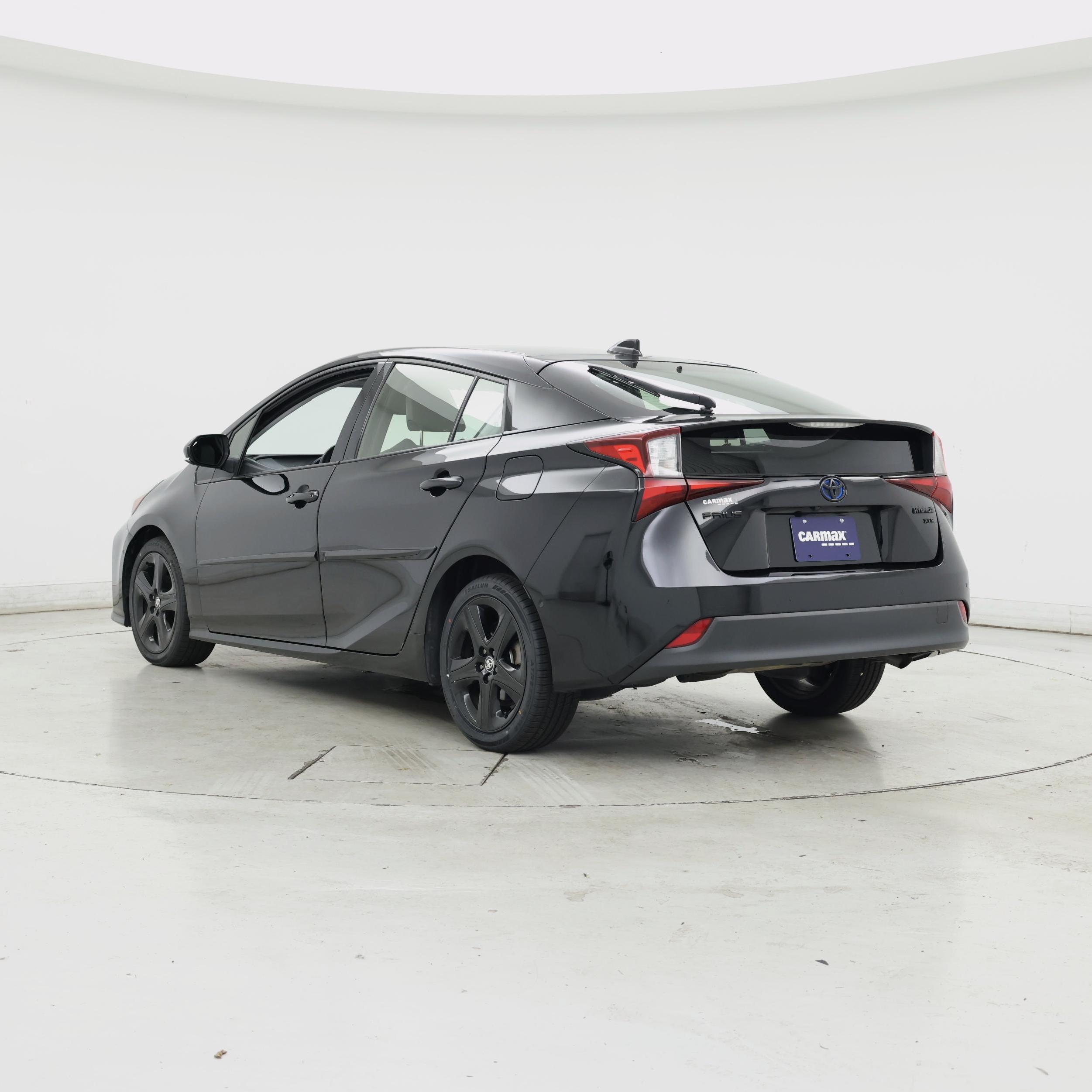 Thumbnail: 2022 Toyota Prius - 2