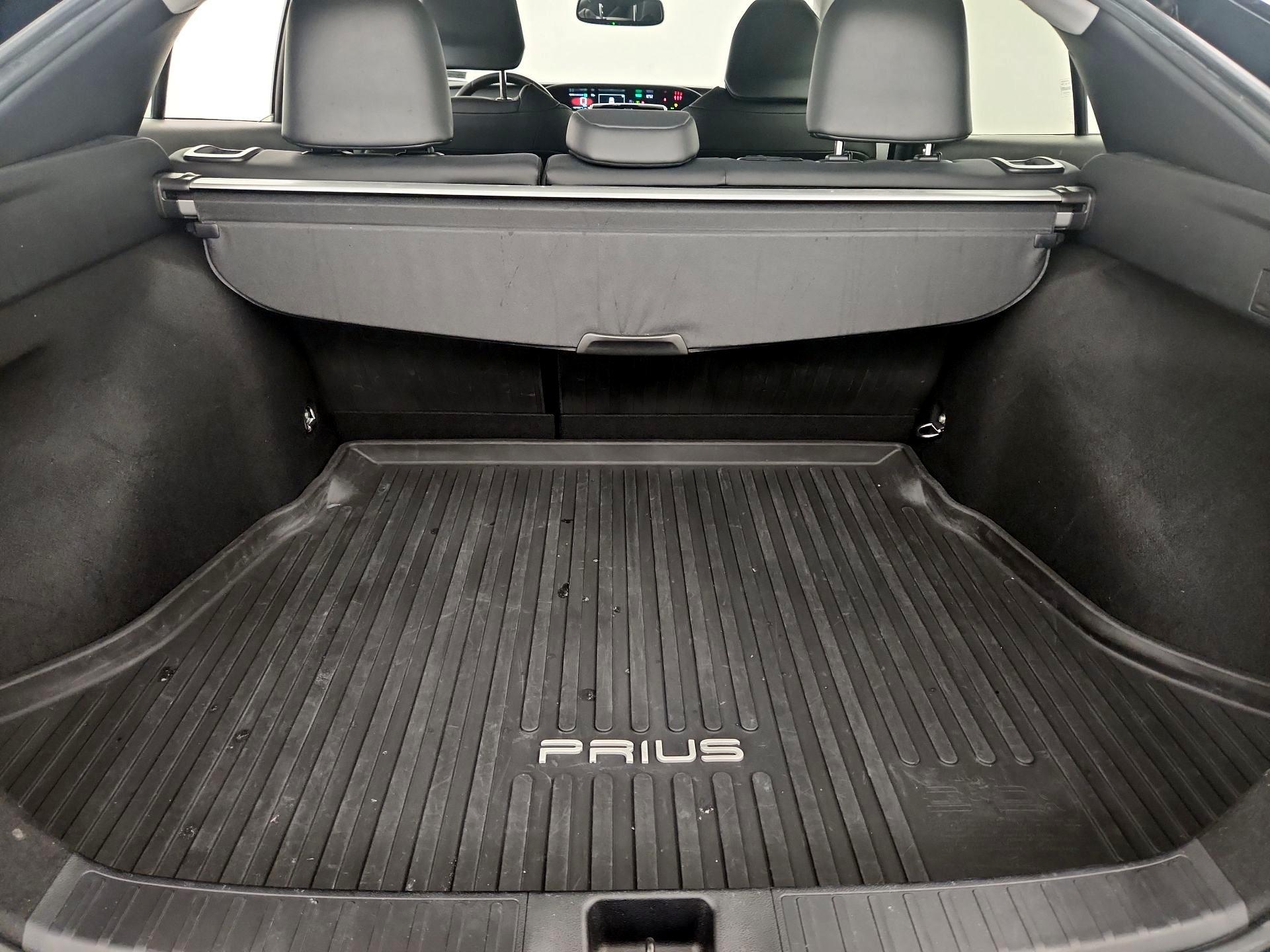 Thumbnail: 2022 Toyota Prius - 20