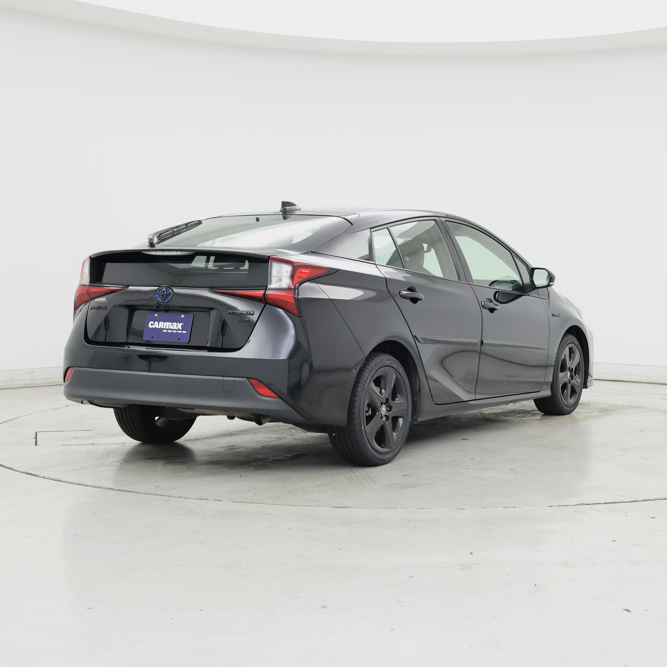 Thumbnail: 2022 Toyota Prius - 8