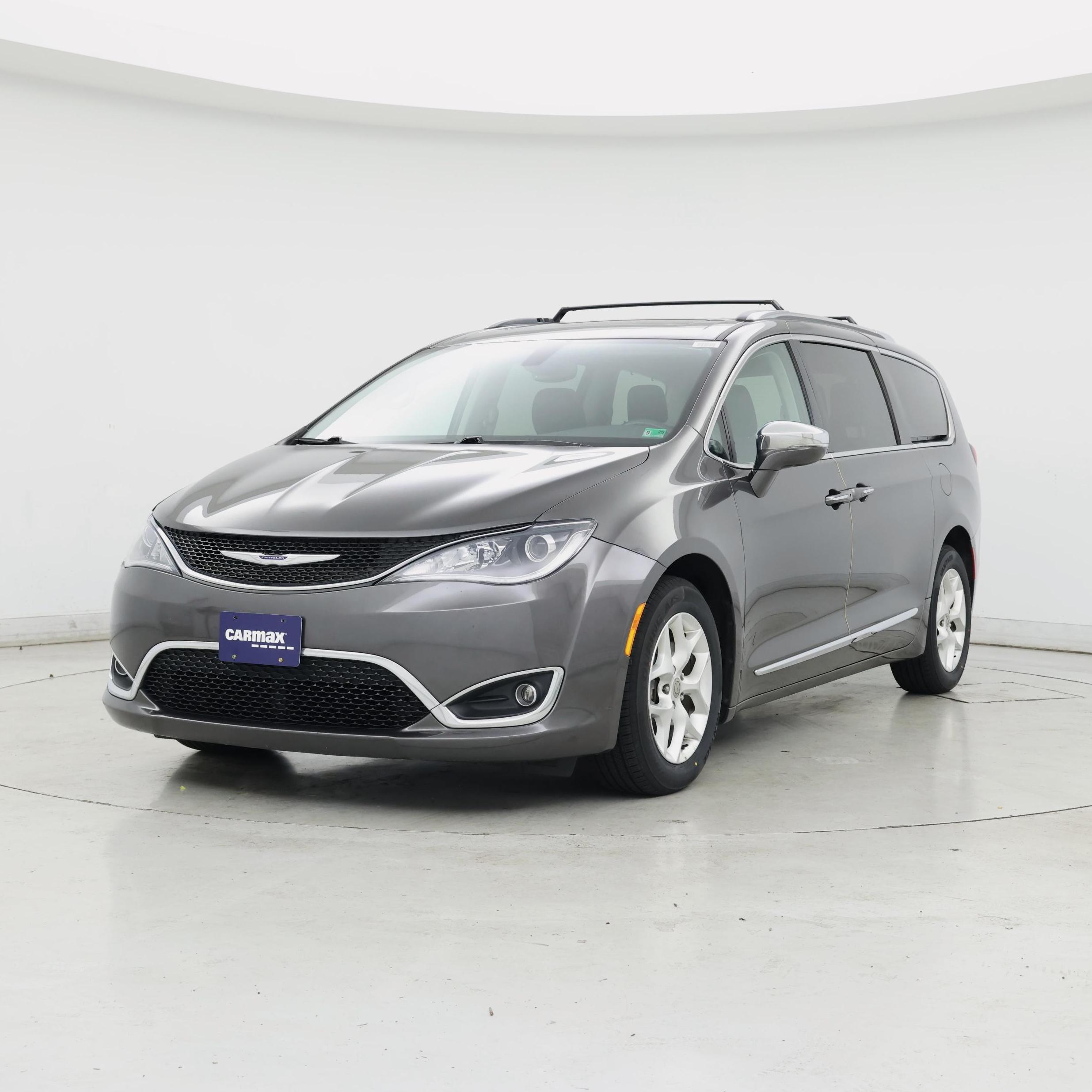 Thumbnail: 2020 Chrysler Pacifica - 4