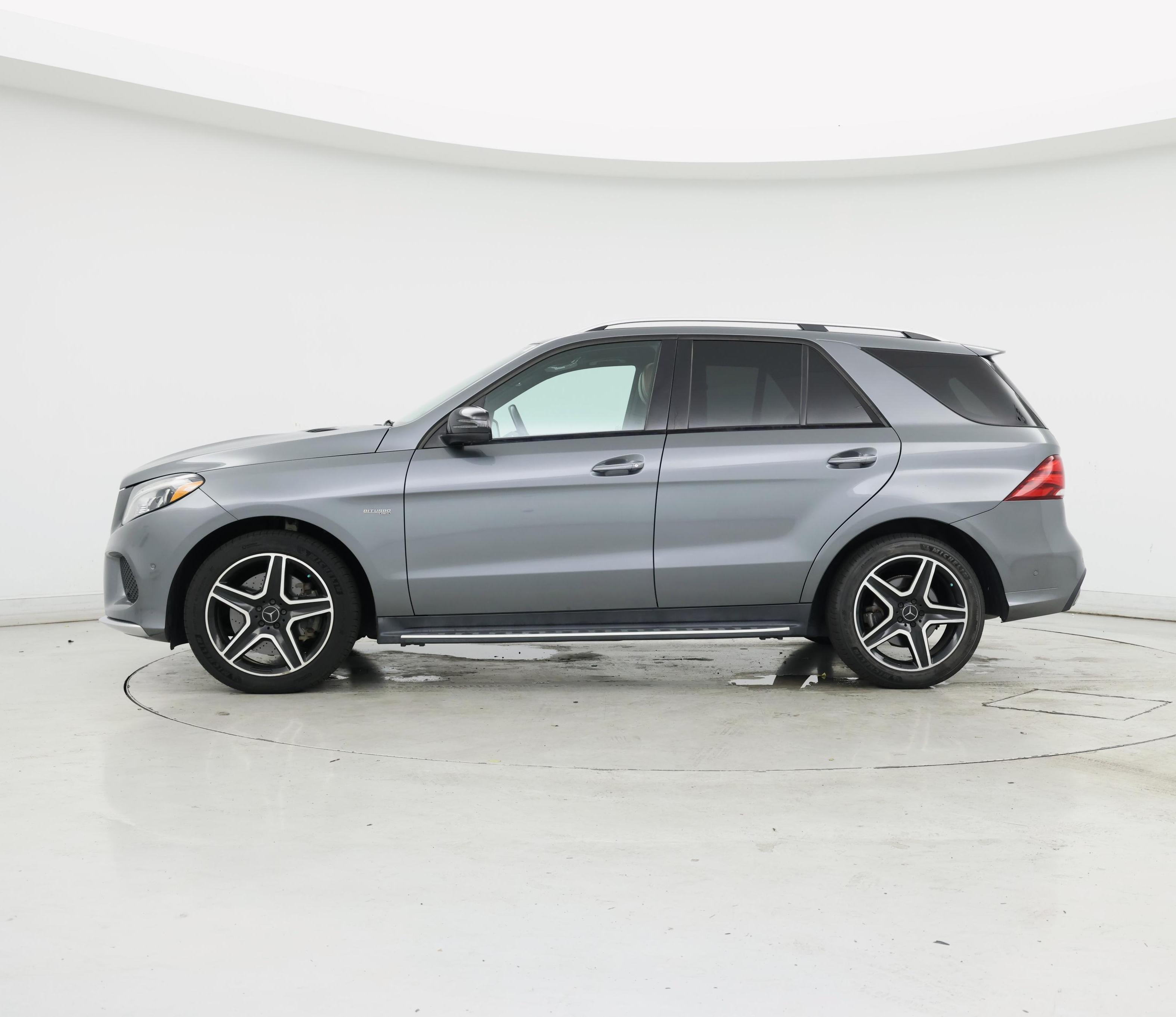 Thumbnail: 2018 Mercedes-Benz GLE - 3