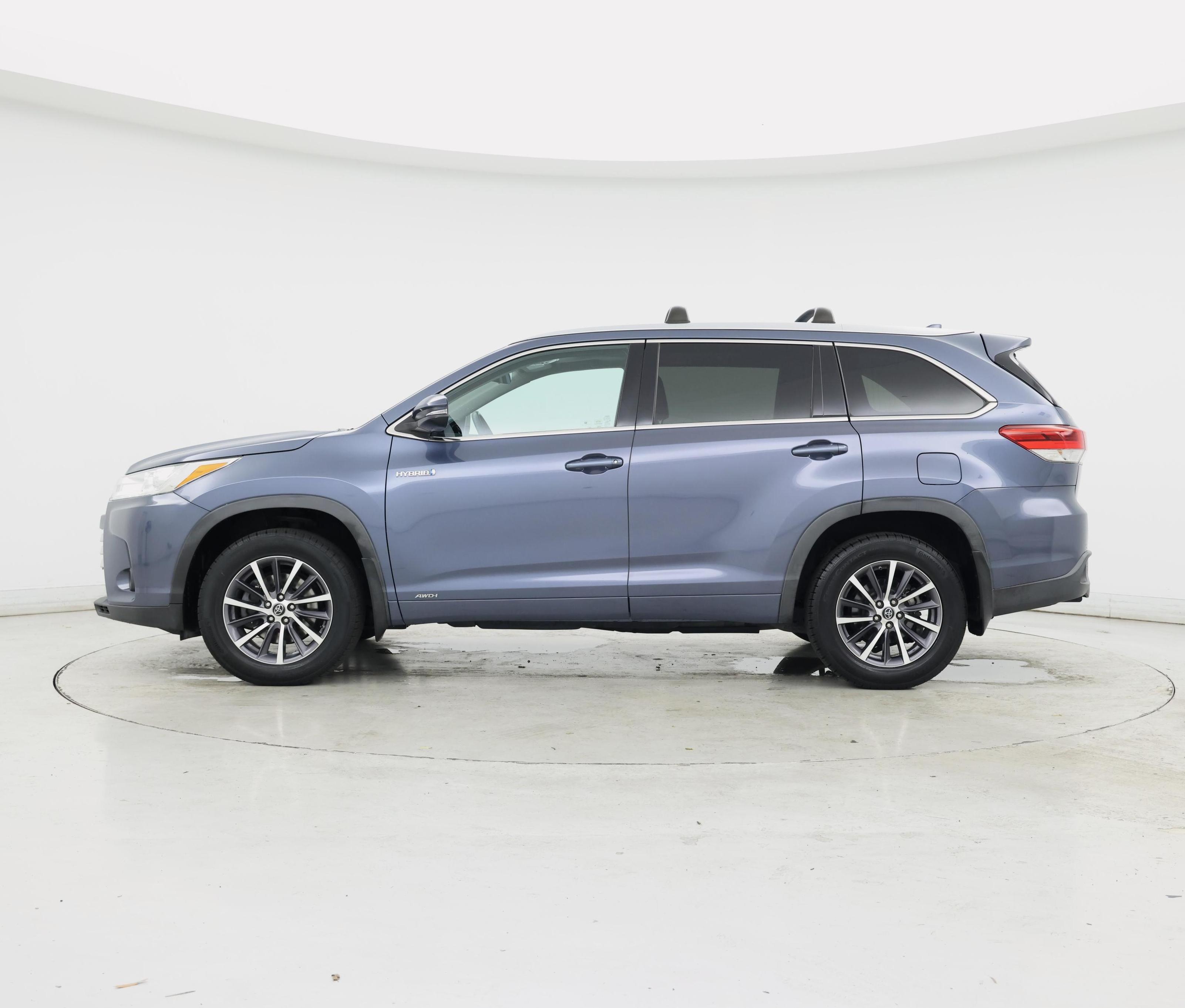Thumbnail: 2018 Toyota Highlander - 3