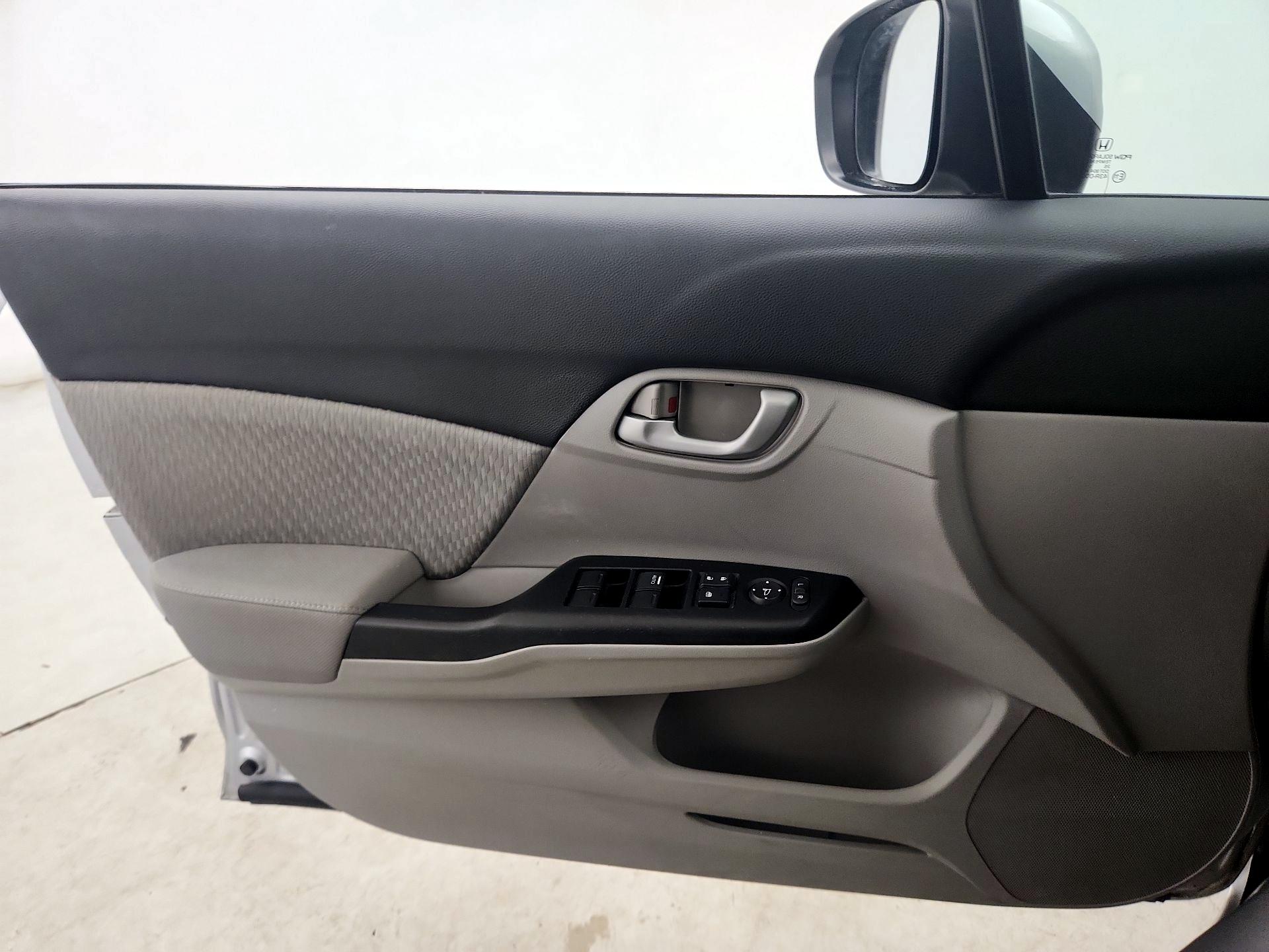Thumbnail: 2015 Honda Civic - 12