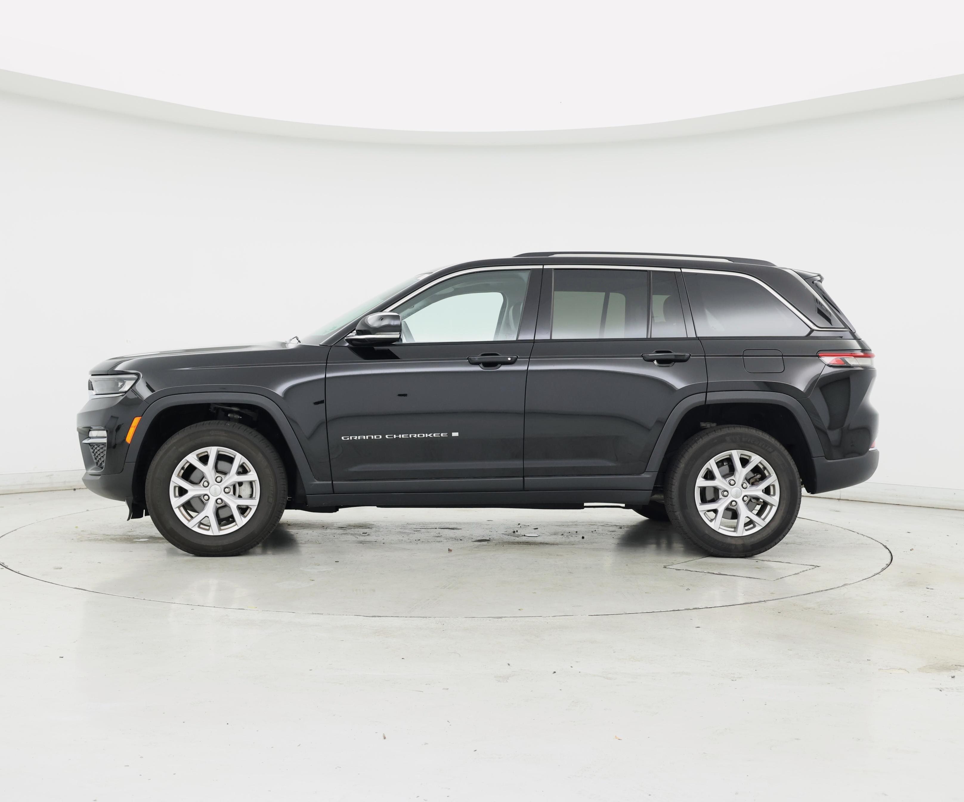 Thumbnail: 2022 Jeep Grand Cherokee - 3