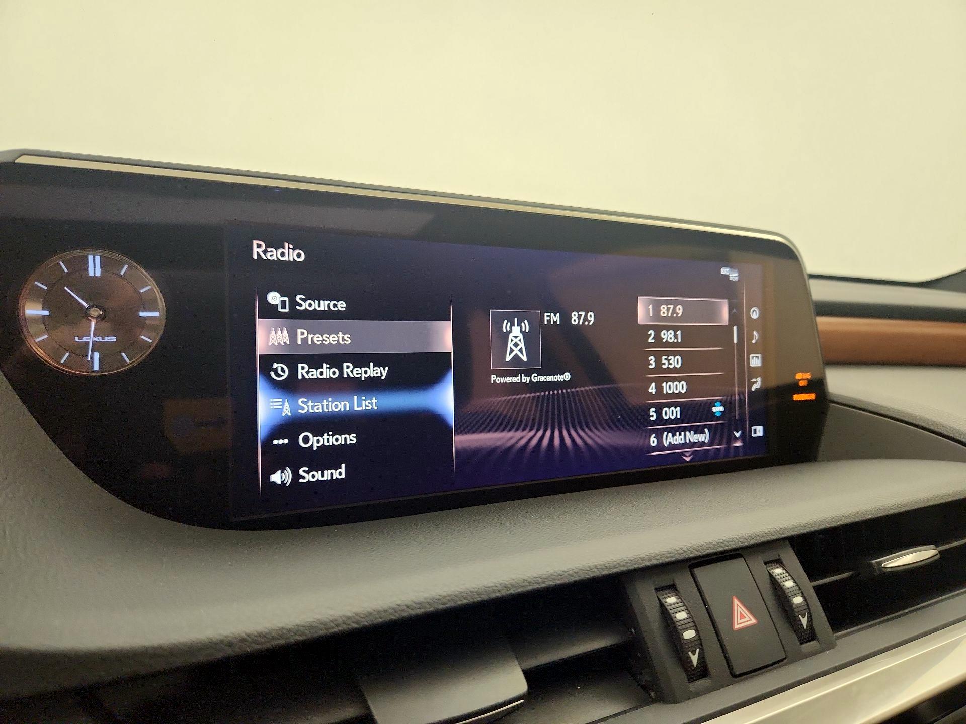 Thumbnail: 2019 Lexus ES - 16