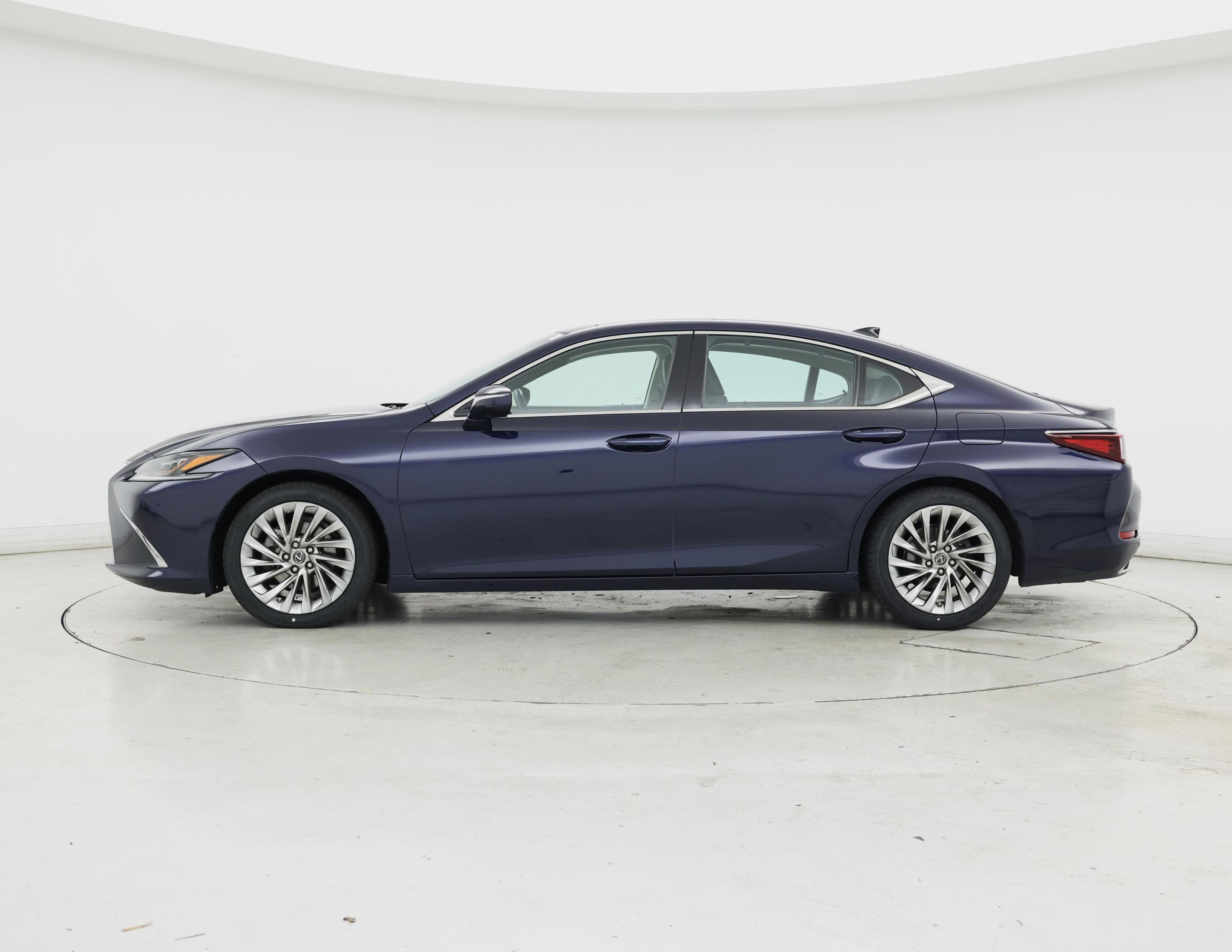 Thumbnail: 2019 Lexus ES - 3