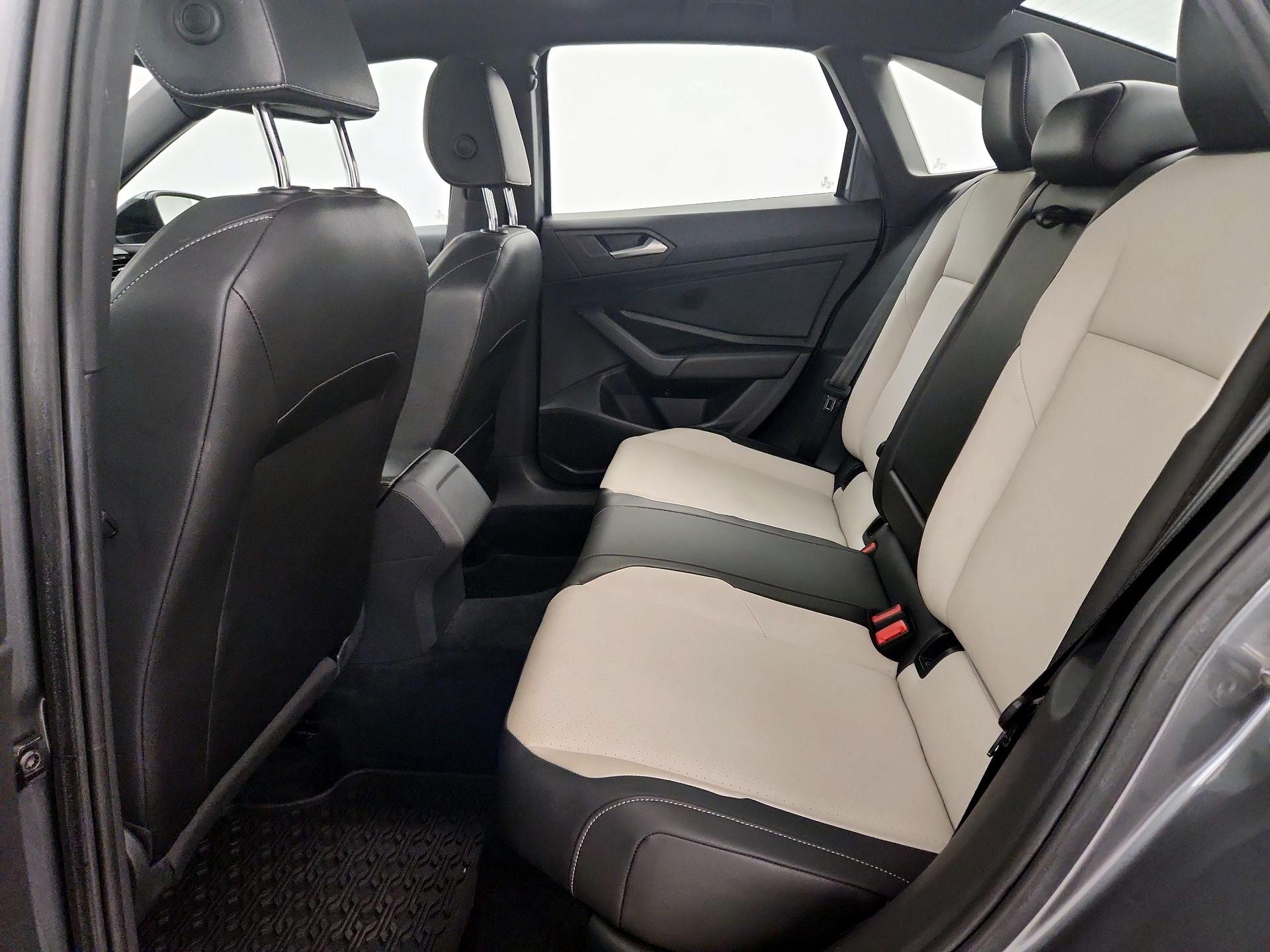 Thumbnail: 2019 Volkswagen Jetta - 20