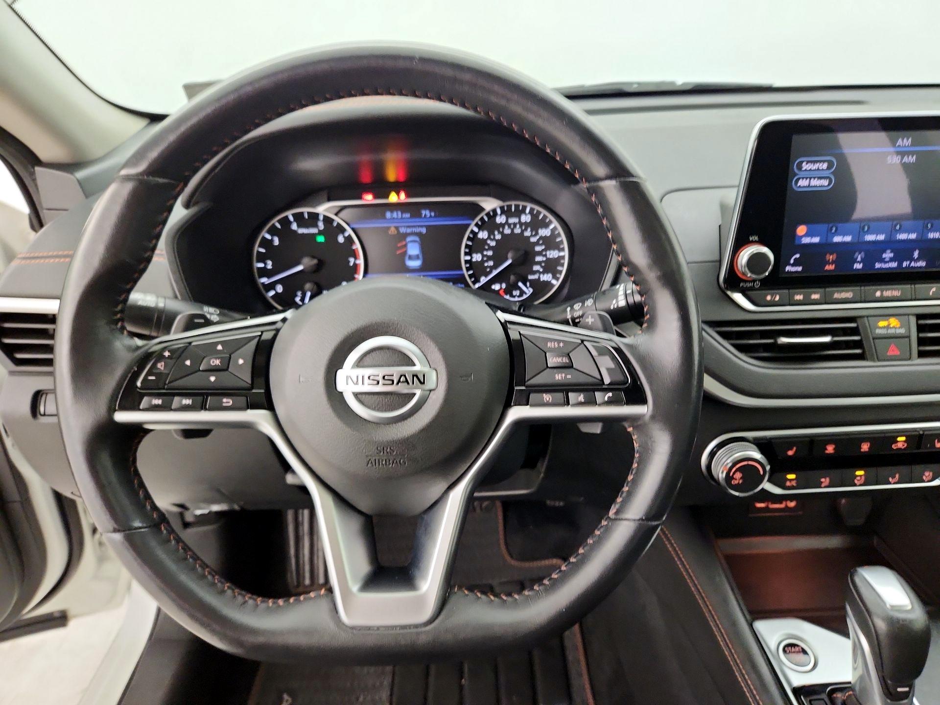 Thumbnail: 2019 Nissan Altima - 10