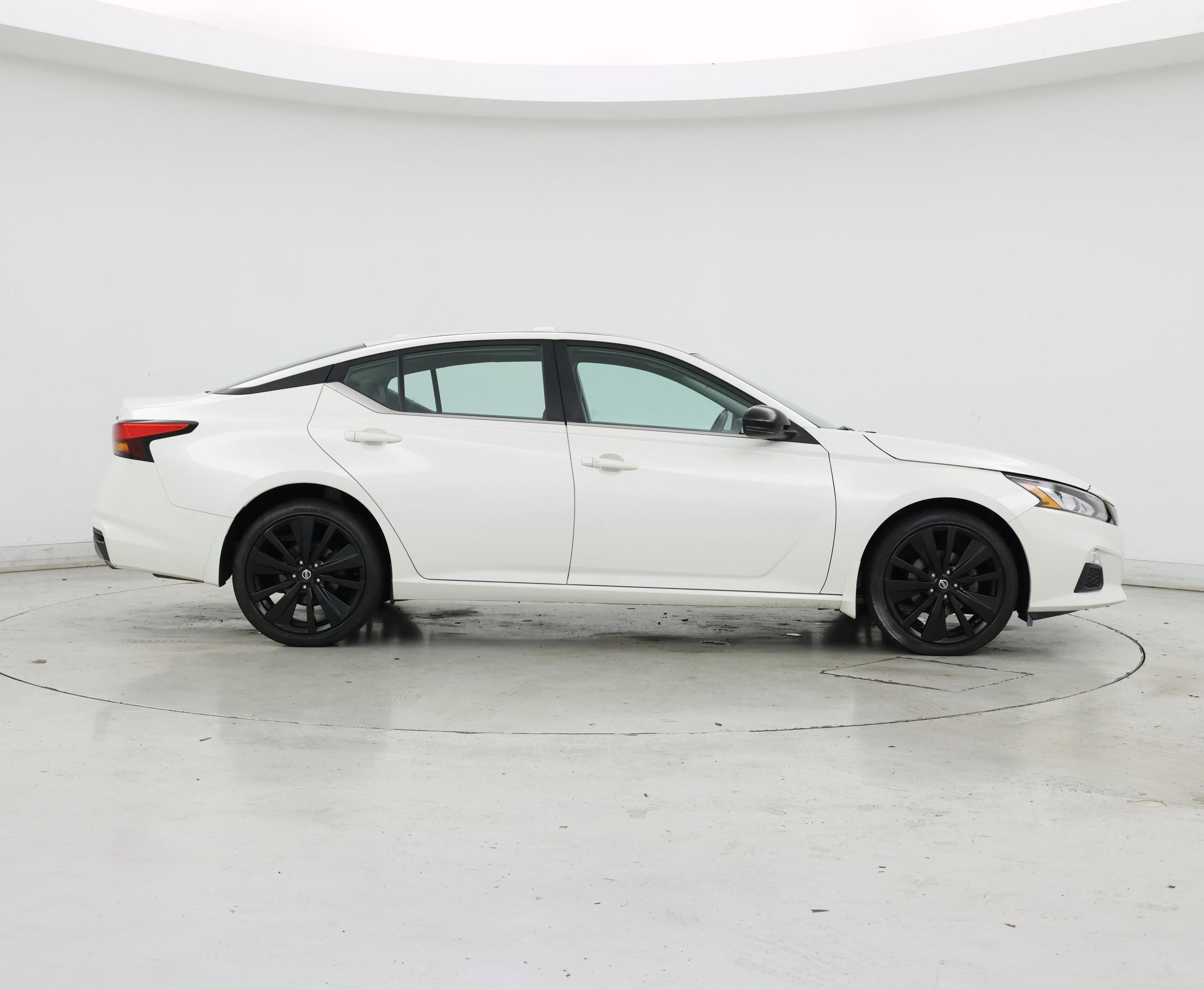 Thumbnail: 2019 Nissan Altima - 7