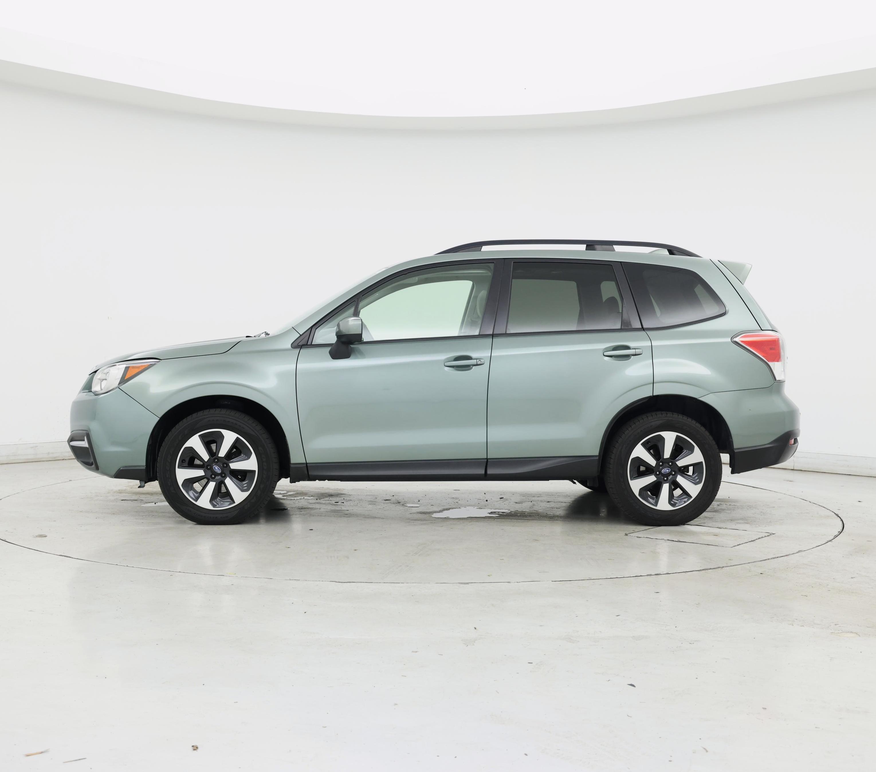 Thumbnail: 2017 Subaru Forester - 3