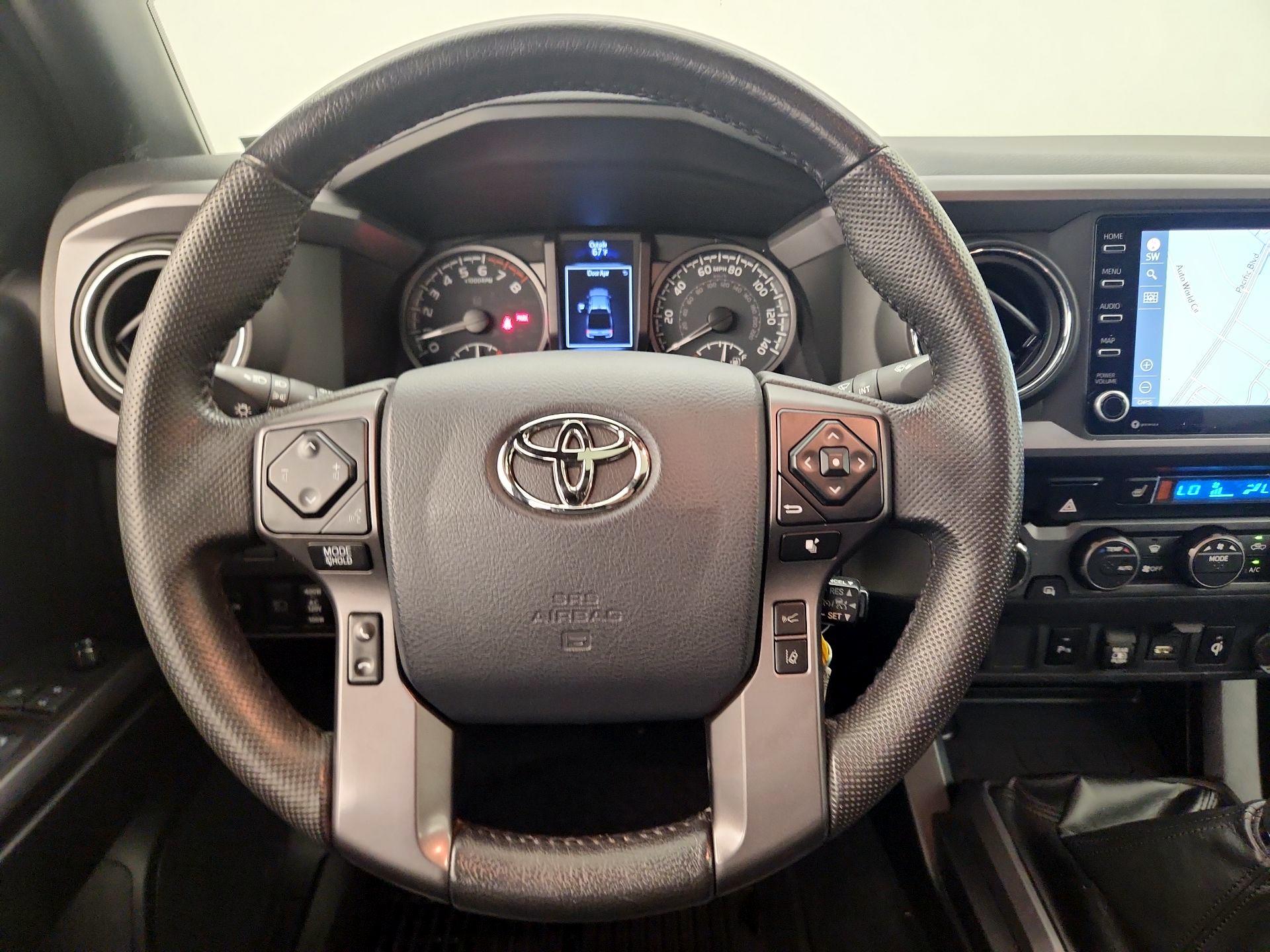 Thumbnail: 2020 Toyota Tacoma - 10