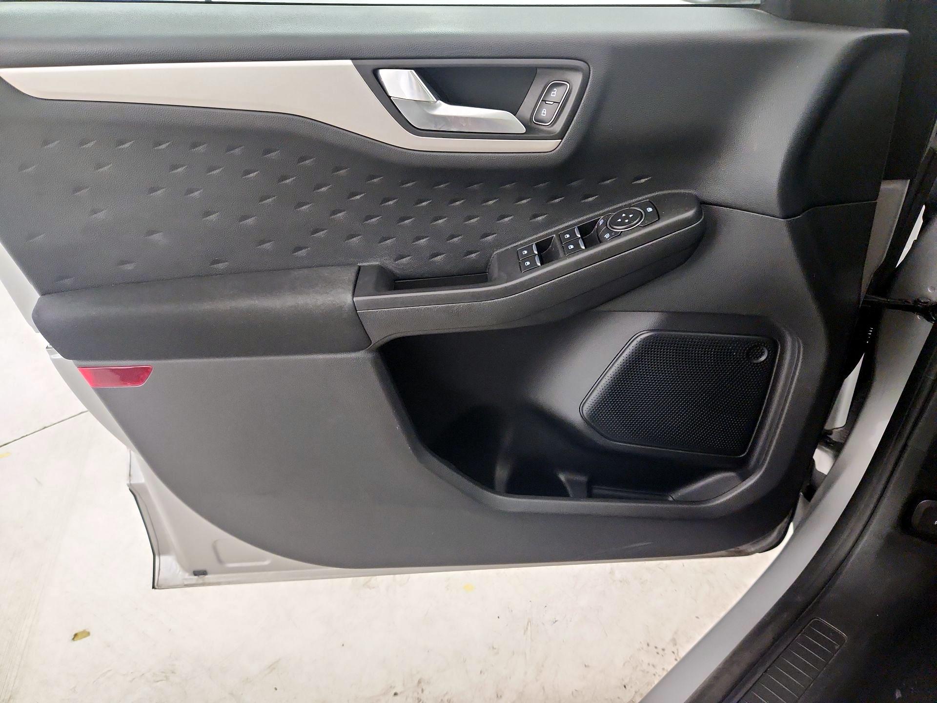 Thumbnail: 2020 Ford Escape - 12