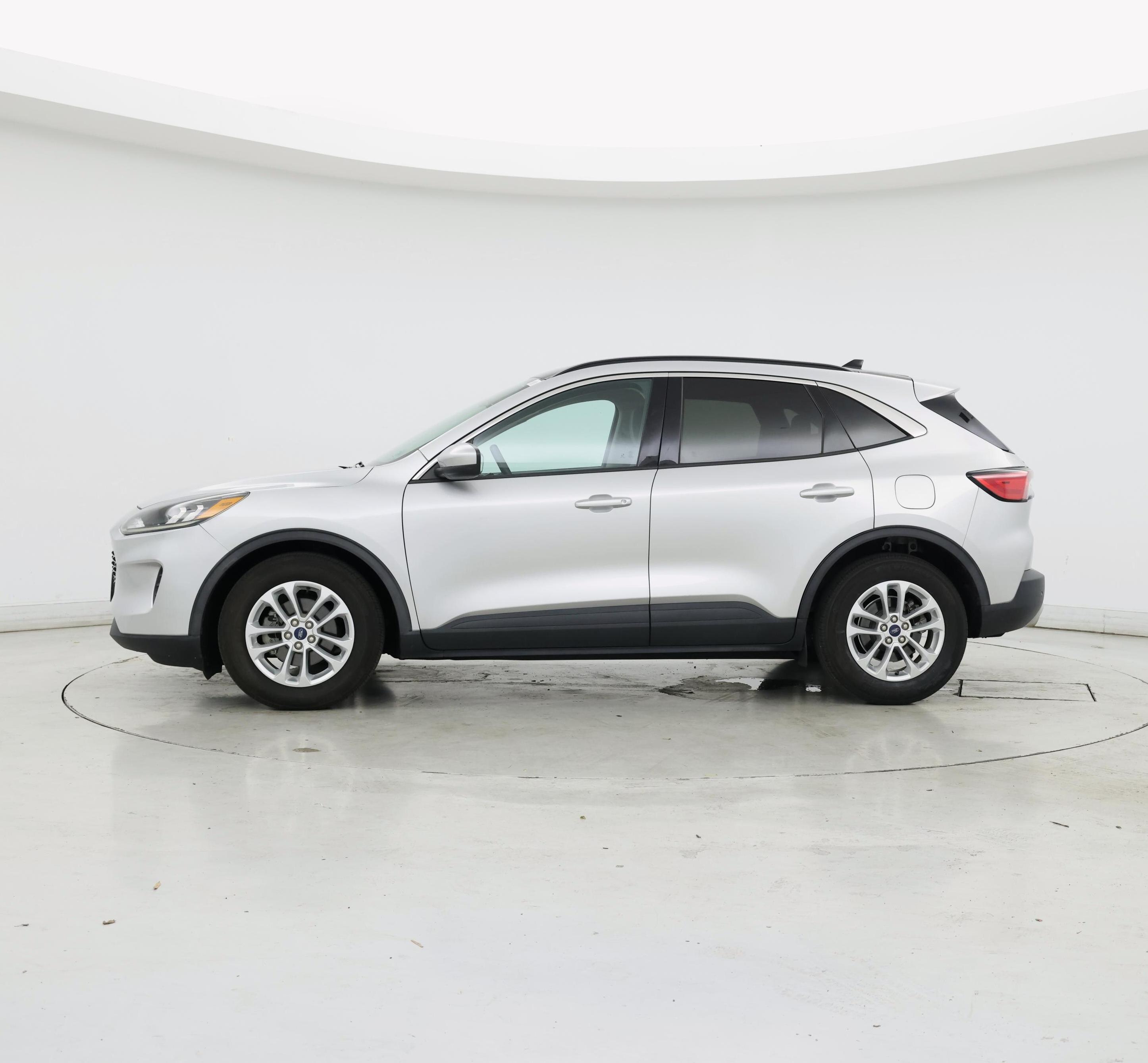 Thumbnail: 2020 Ford Escape - 3