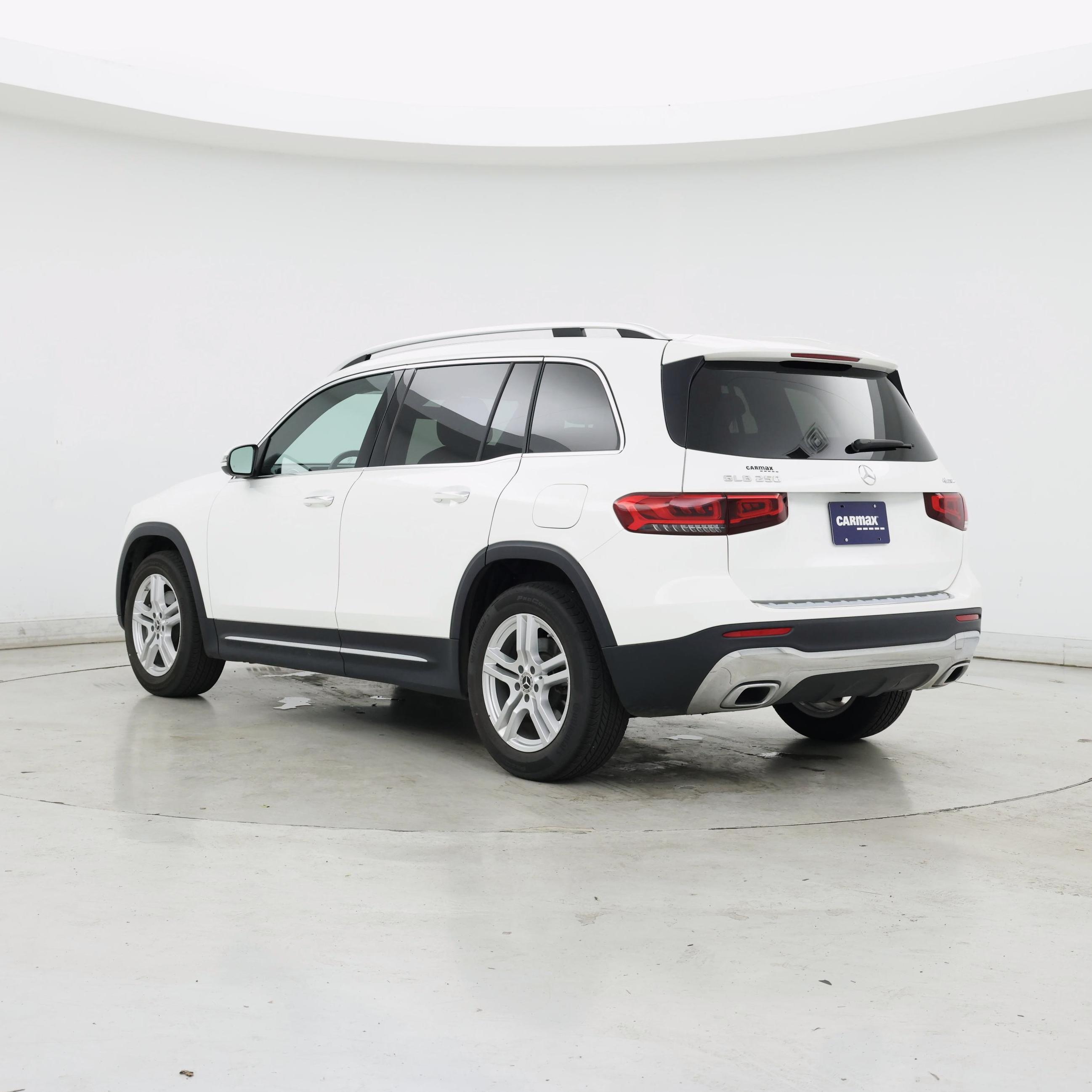 Thumbnail: 2021 Mercedes-Benz GLB - 2