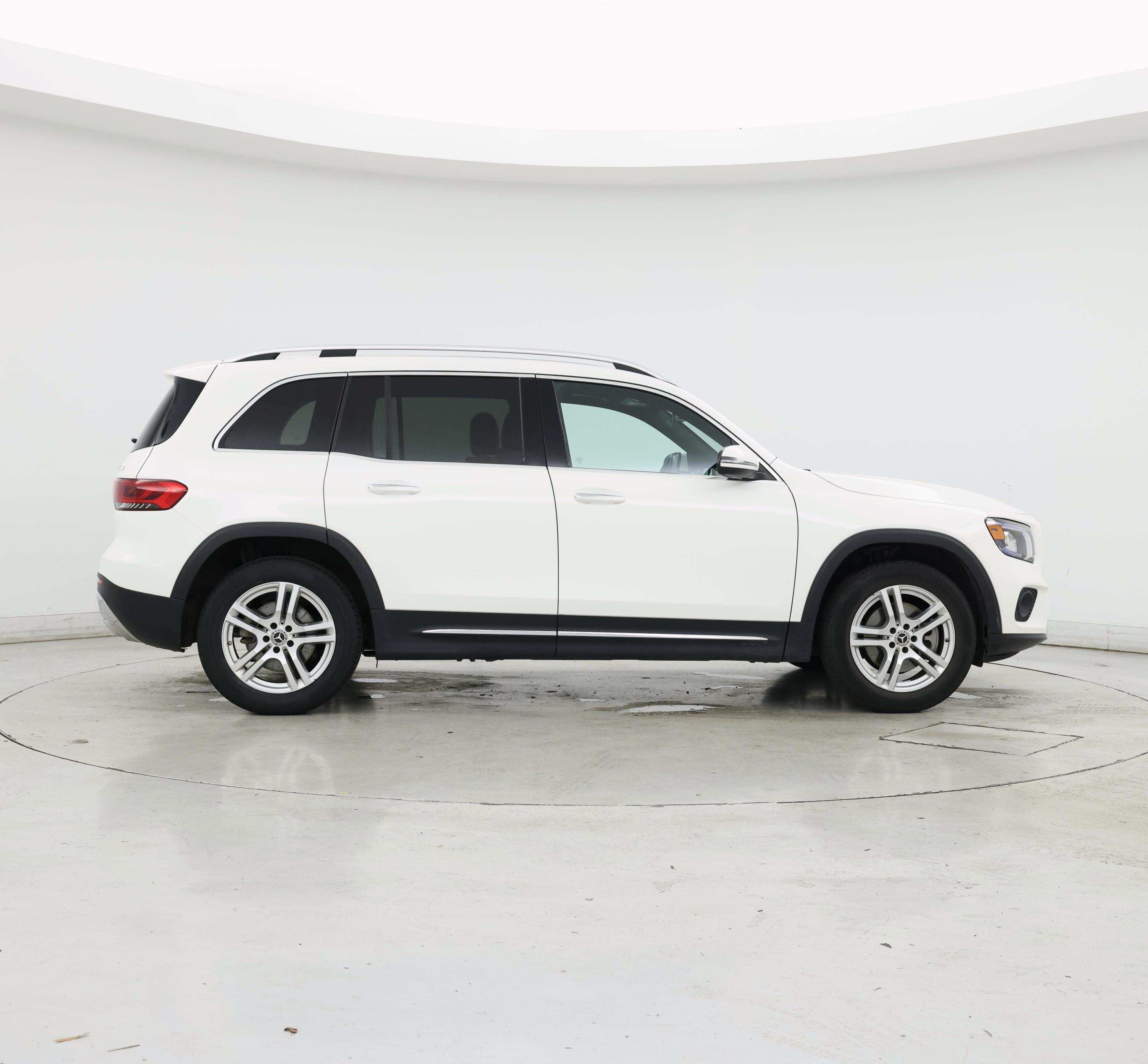 Thumbnail: 2021 Mercedes-Benz GLB - 7