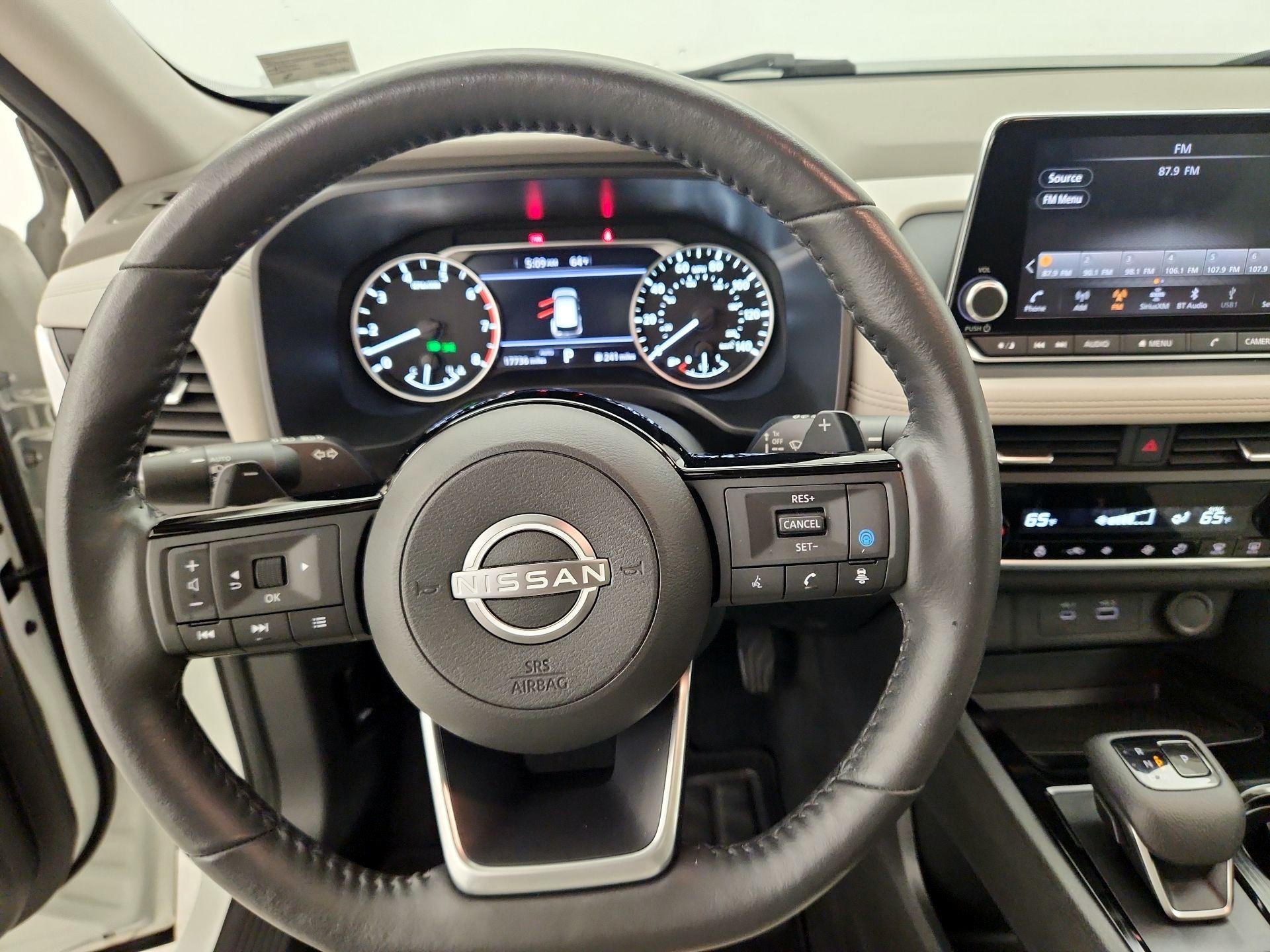 Thumbnail: 2023 Nissan Rogue - 10