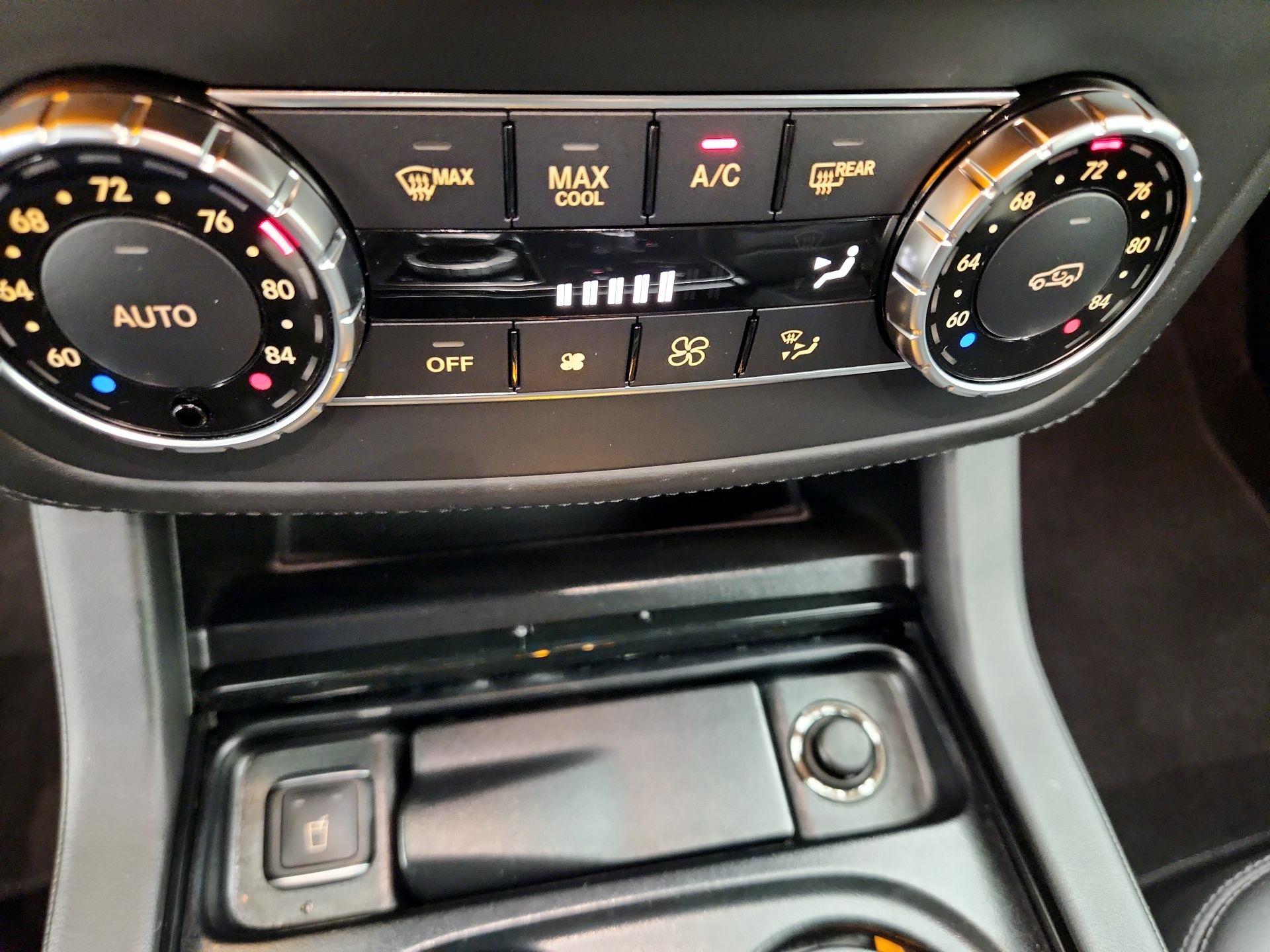 Thumbnail: 2019 Mercedes-Benz GL-Class - 17