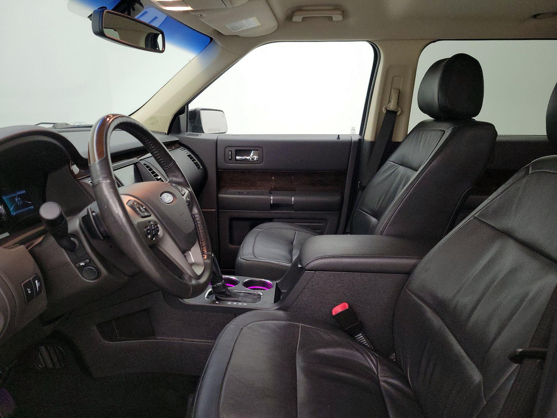 Thumbnail: 2016 Ford Flex - 11