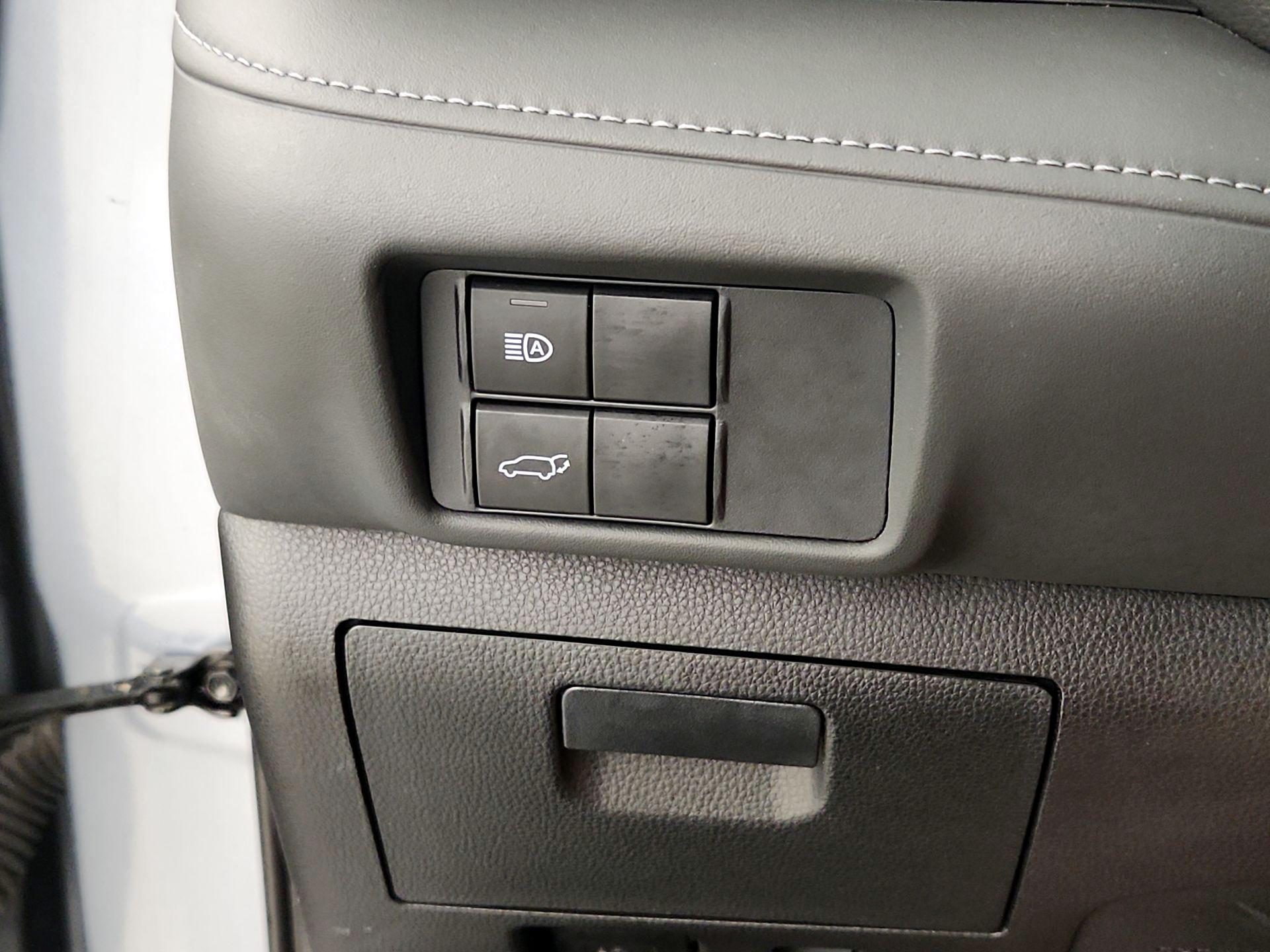 Thumbnail: 2021 Toyota Highlander - 13