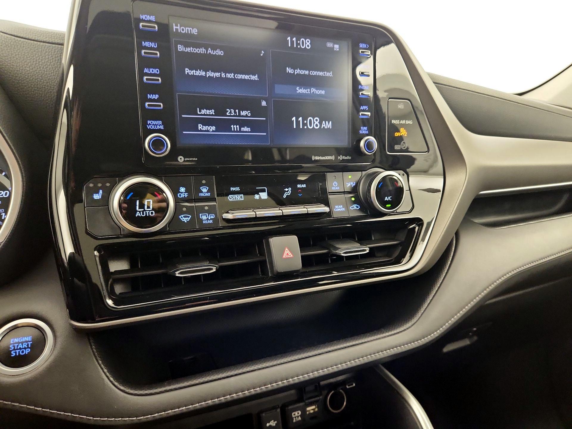 Thumbnail: 2021 Toyota Highlander - 16
