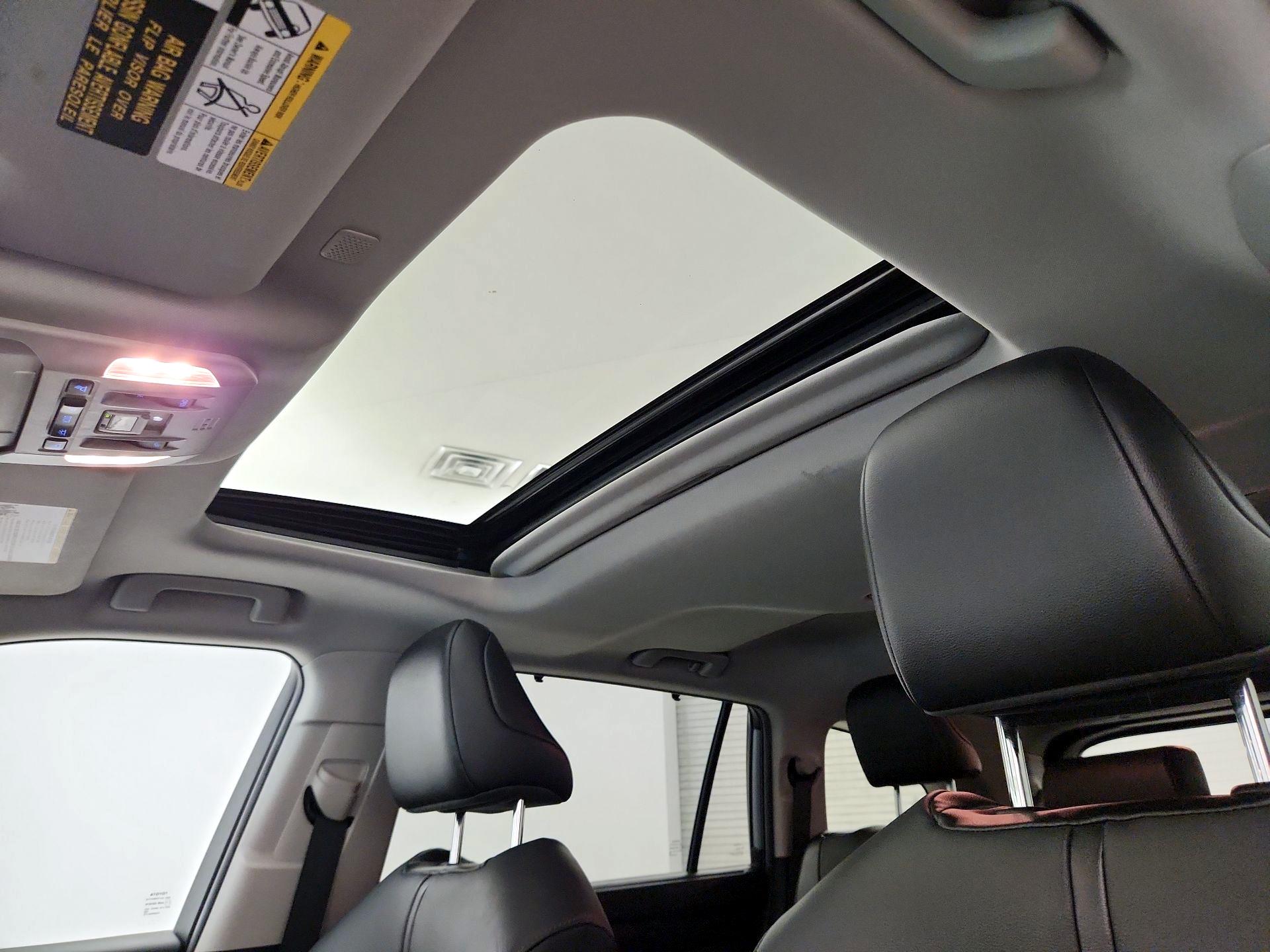 Thumbnail: 2021 Toyota Highlander - 19