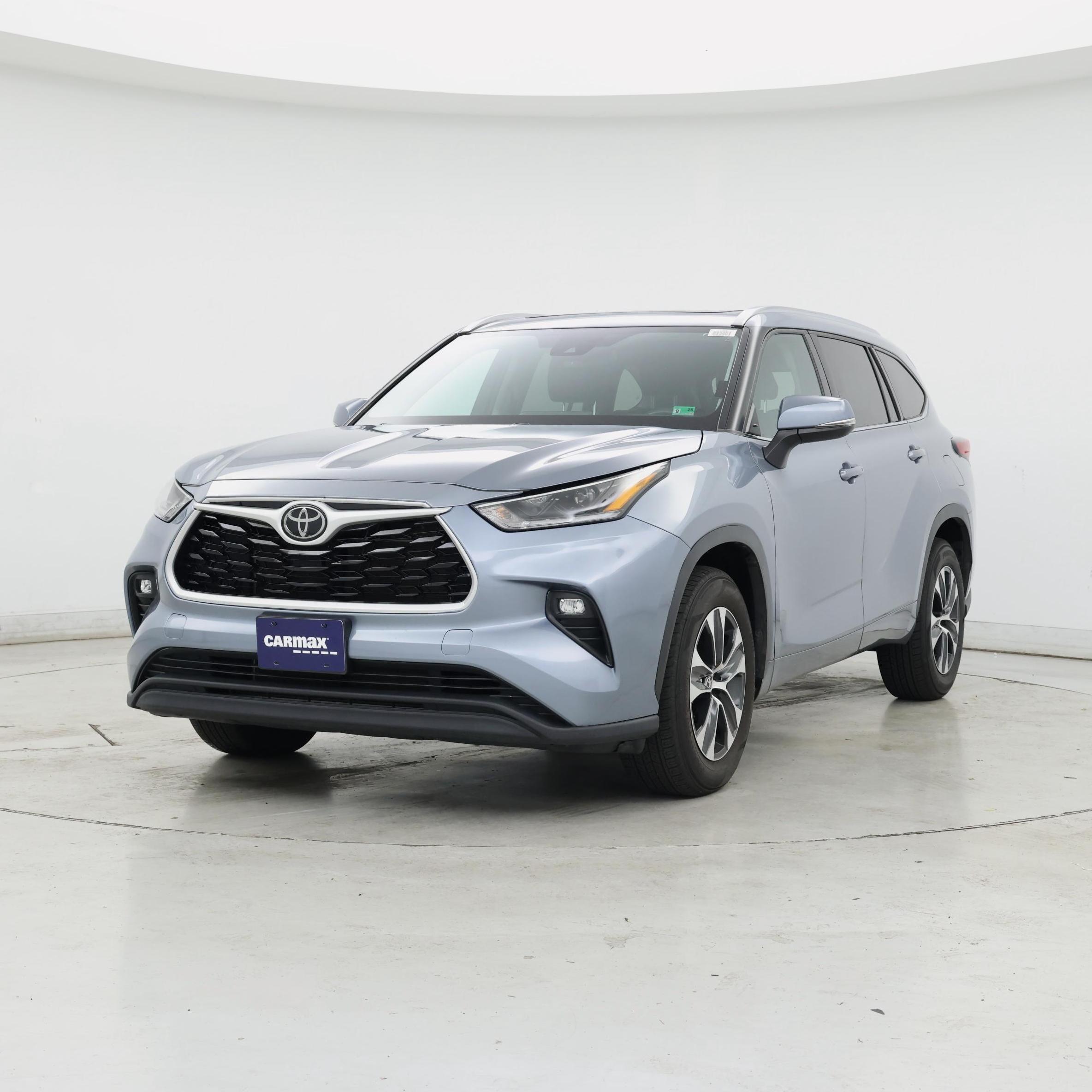 Thumbnail: 2021 Toyota Highlander - 4