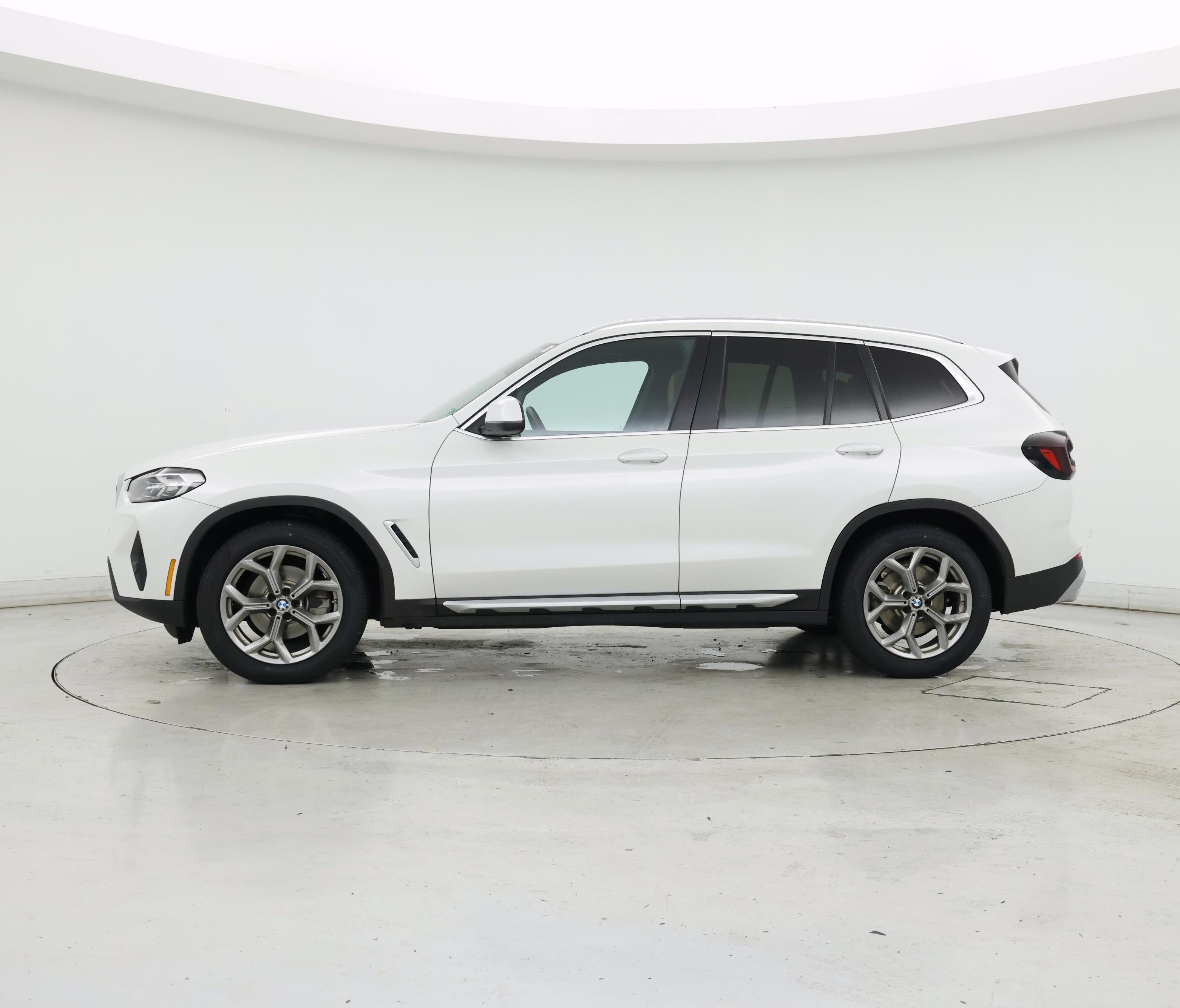 Thumbnail: 2022 BMW X3 - 3