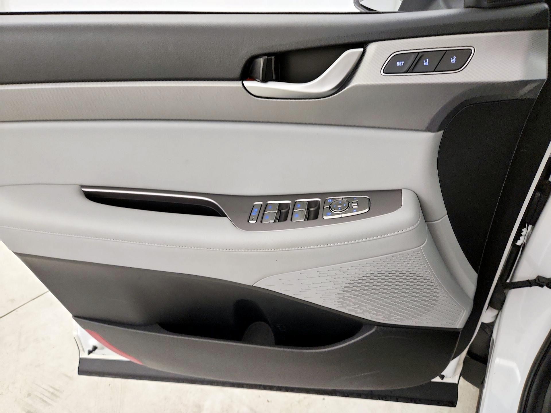 Thumbnail: 2020 Hyundai Palisade - 12