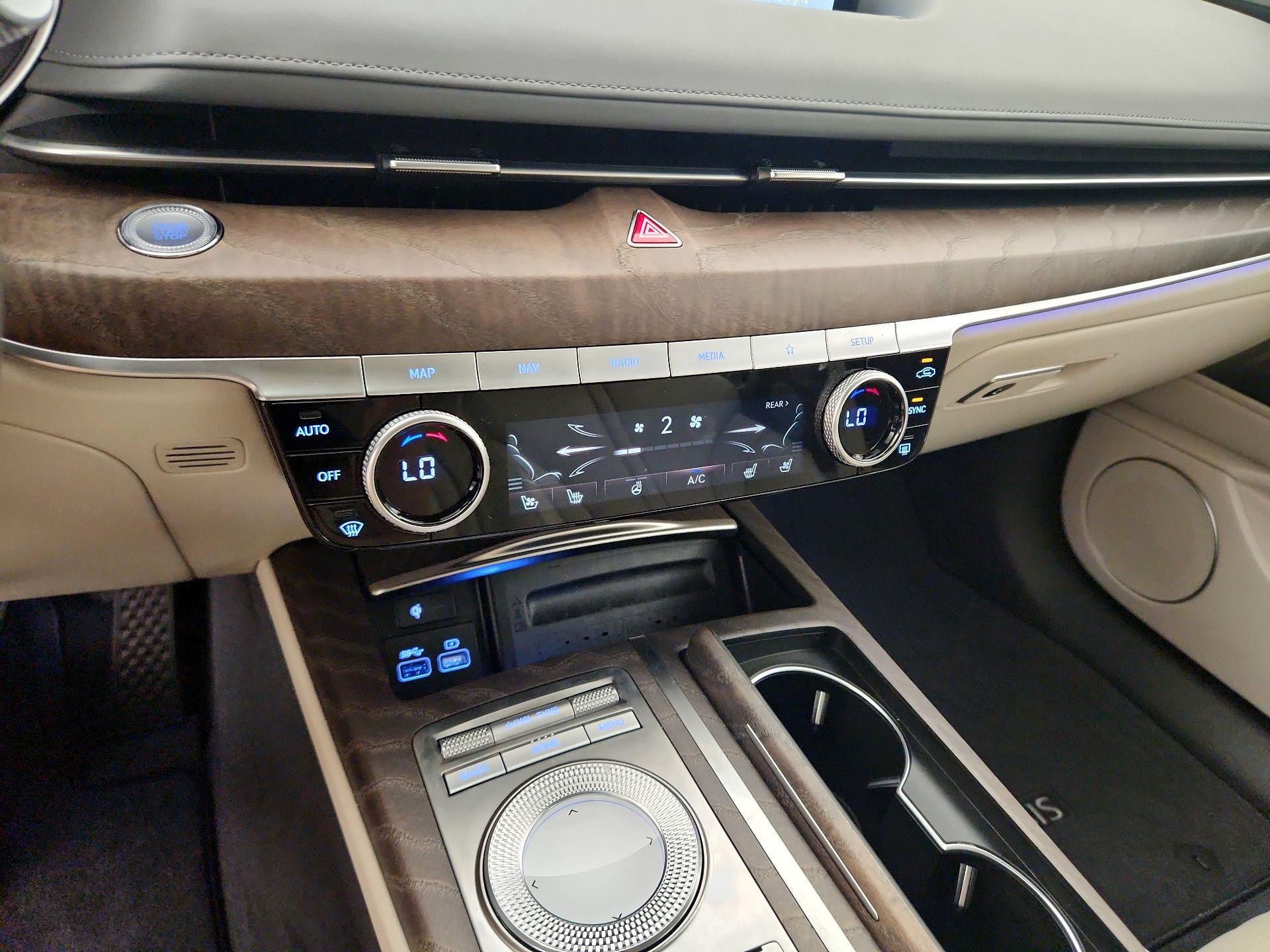 Thumbnail: 2022 Genesis G80 - 16