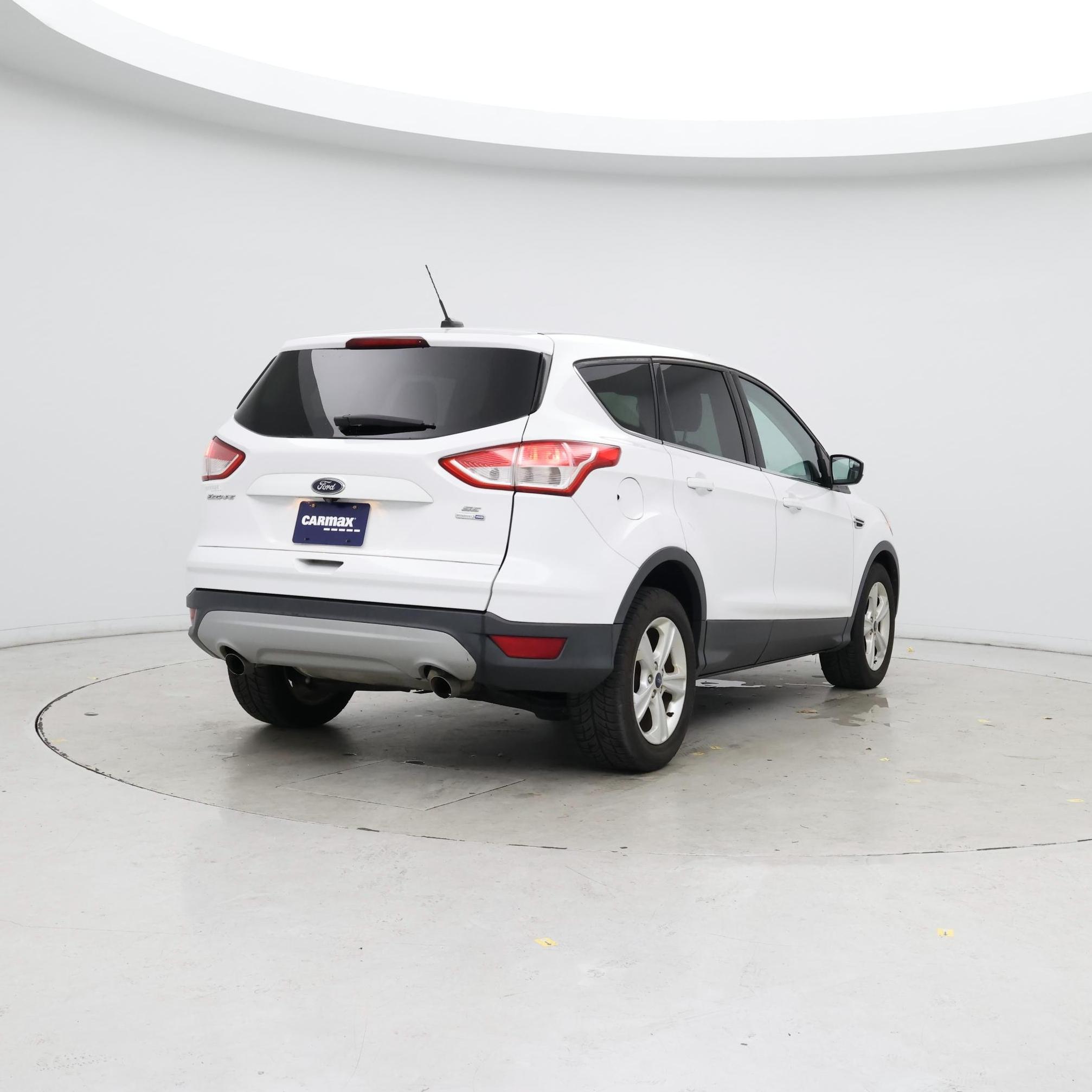 Thumbnail: 2015 Ford Escape - 8
