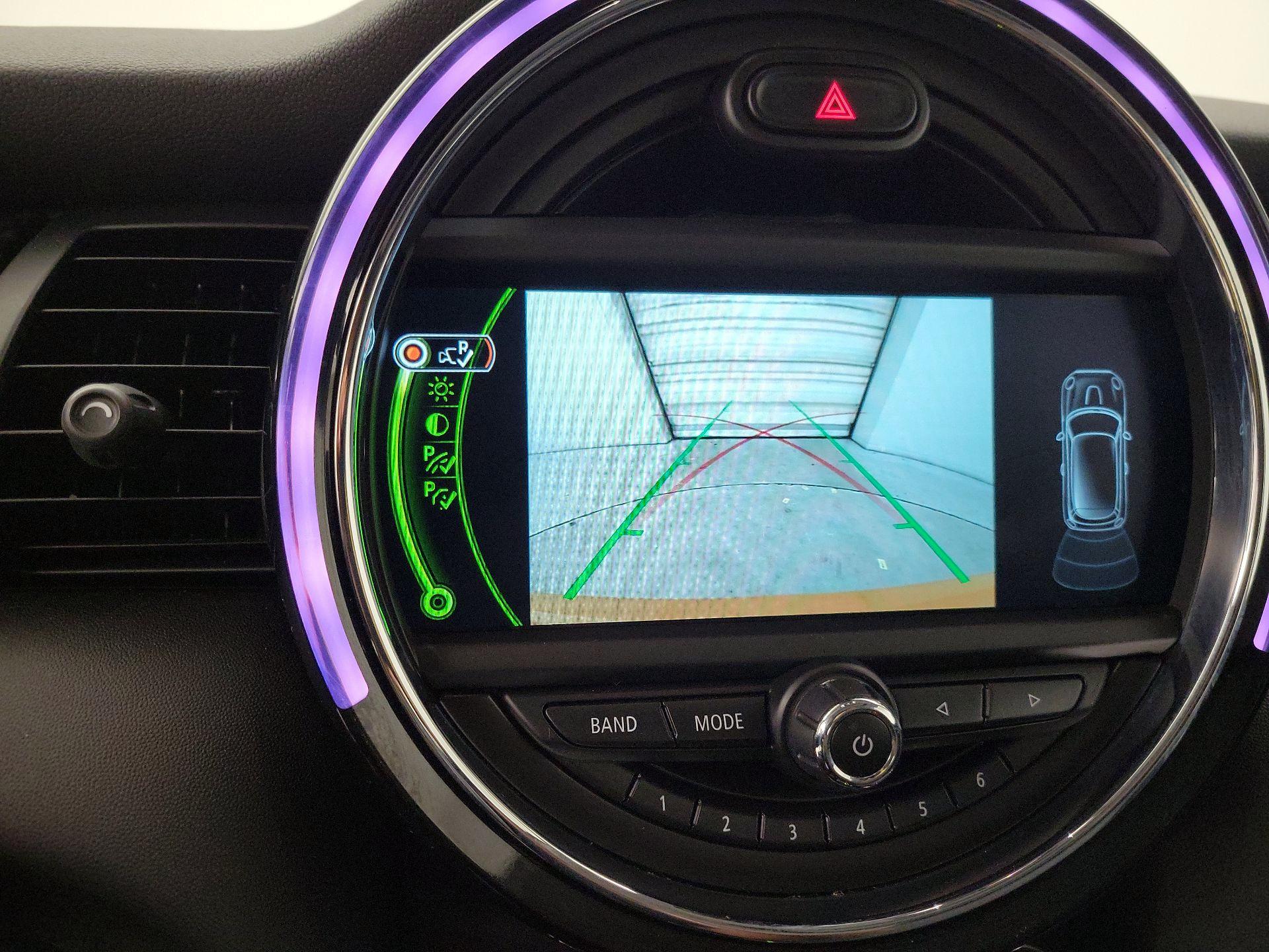 Thumbnail: 2017 MINI Cooper Hardtop - 15