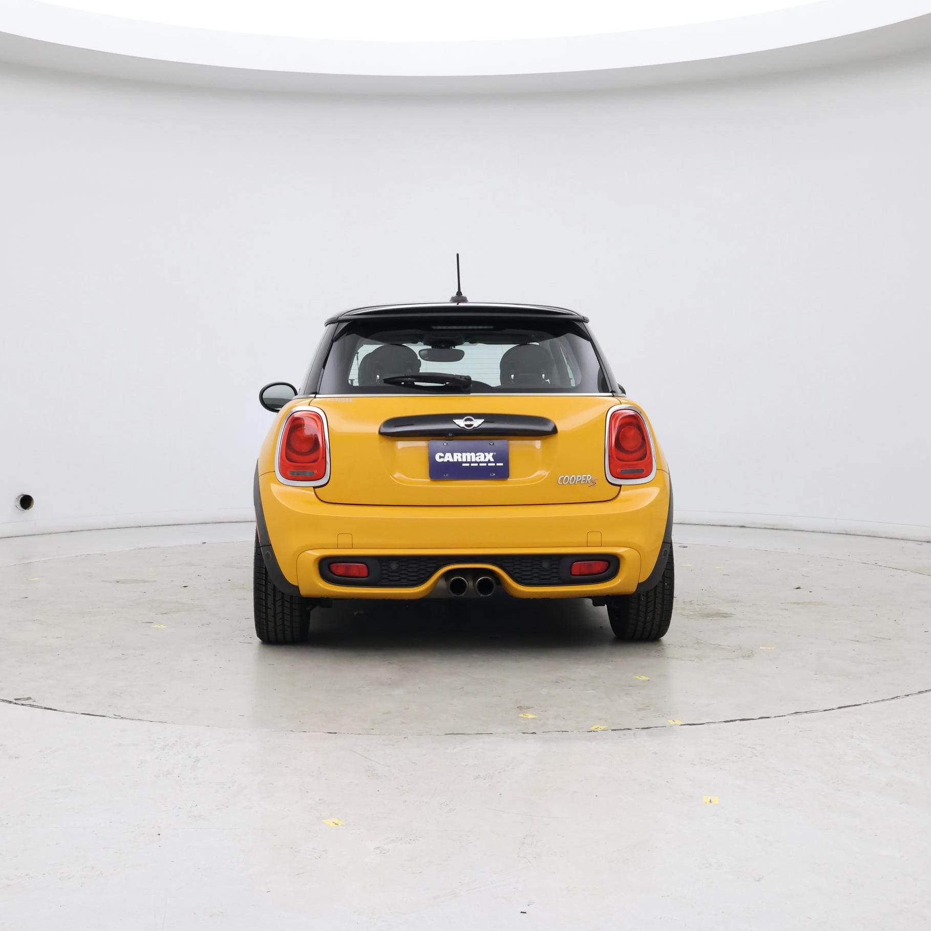 Thumbnail: 2017 MINI Cooper Hardtop - 6