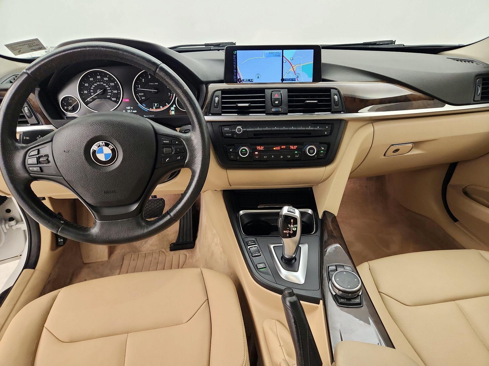 Thumbnail: 2015 BMW 3 Series - 9