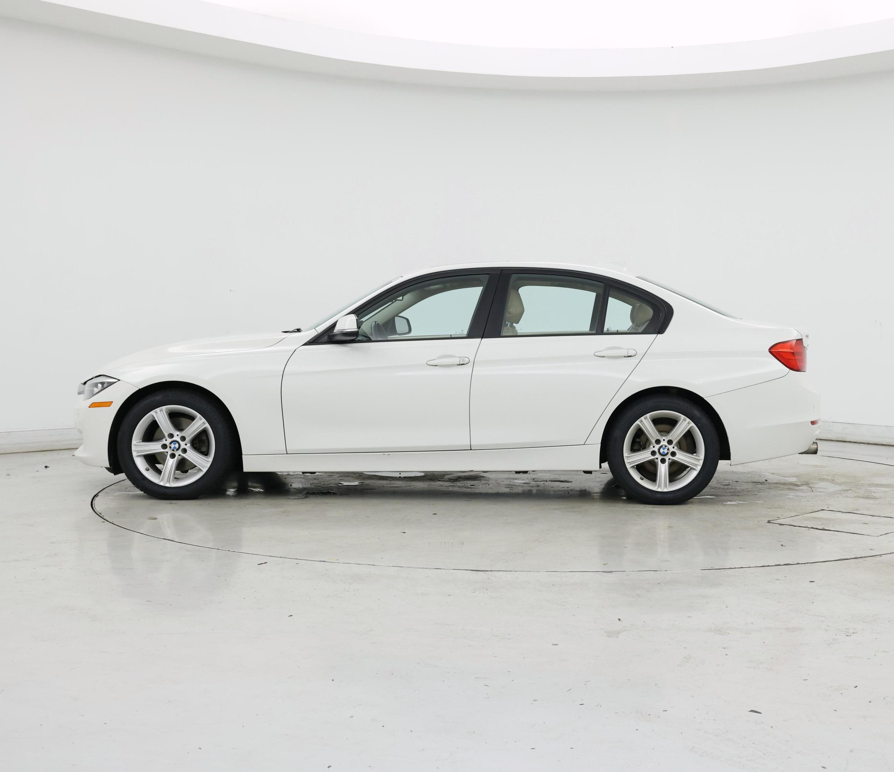 Thumbnail: 2015 BMW 3 Series - 3