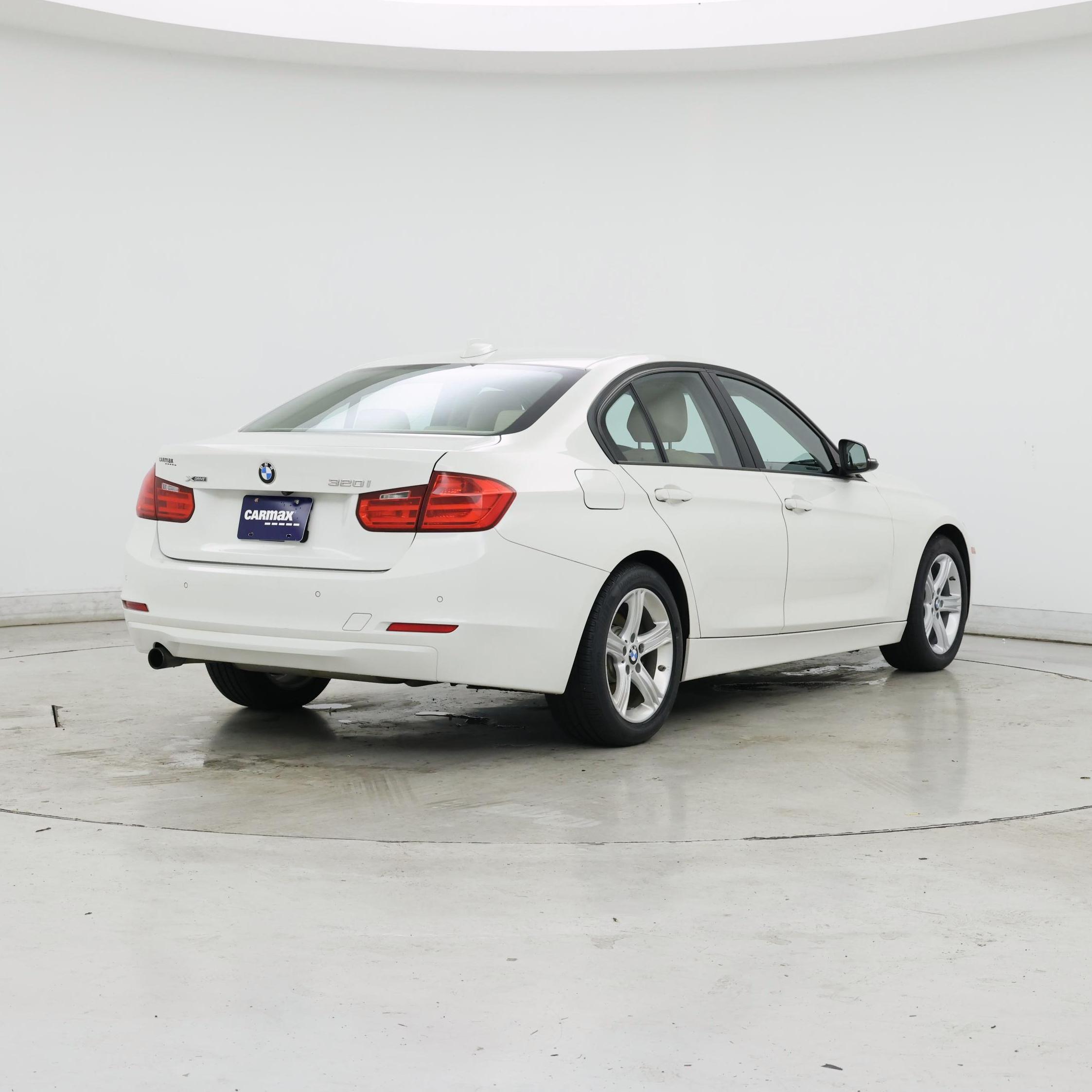 Thumbnail: 2015 BMW 3 Series - 8