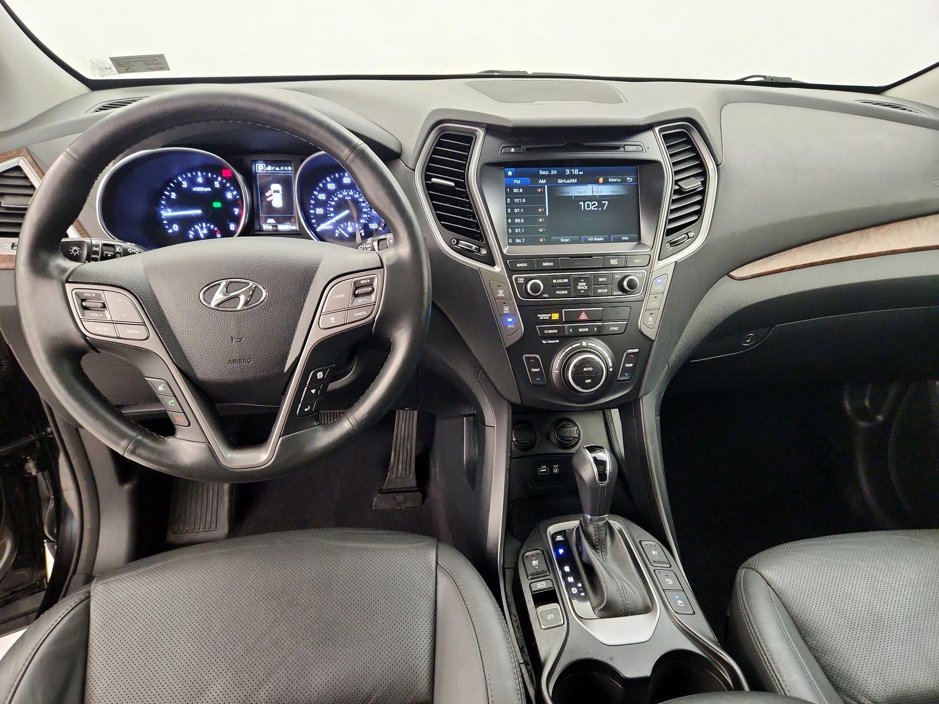 Thumbnail: 2017 Hyundai Santa Fe - 9