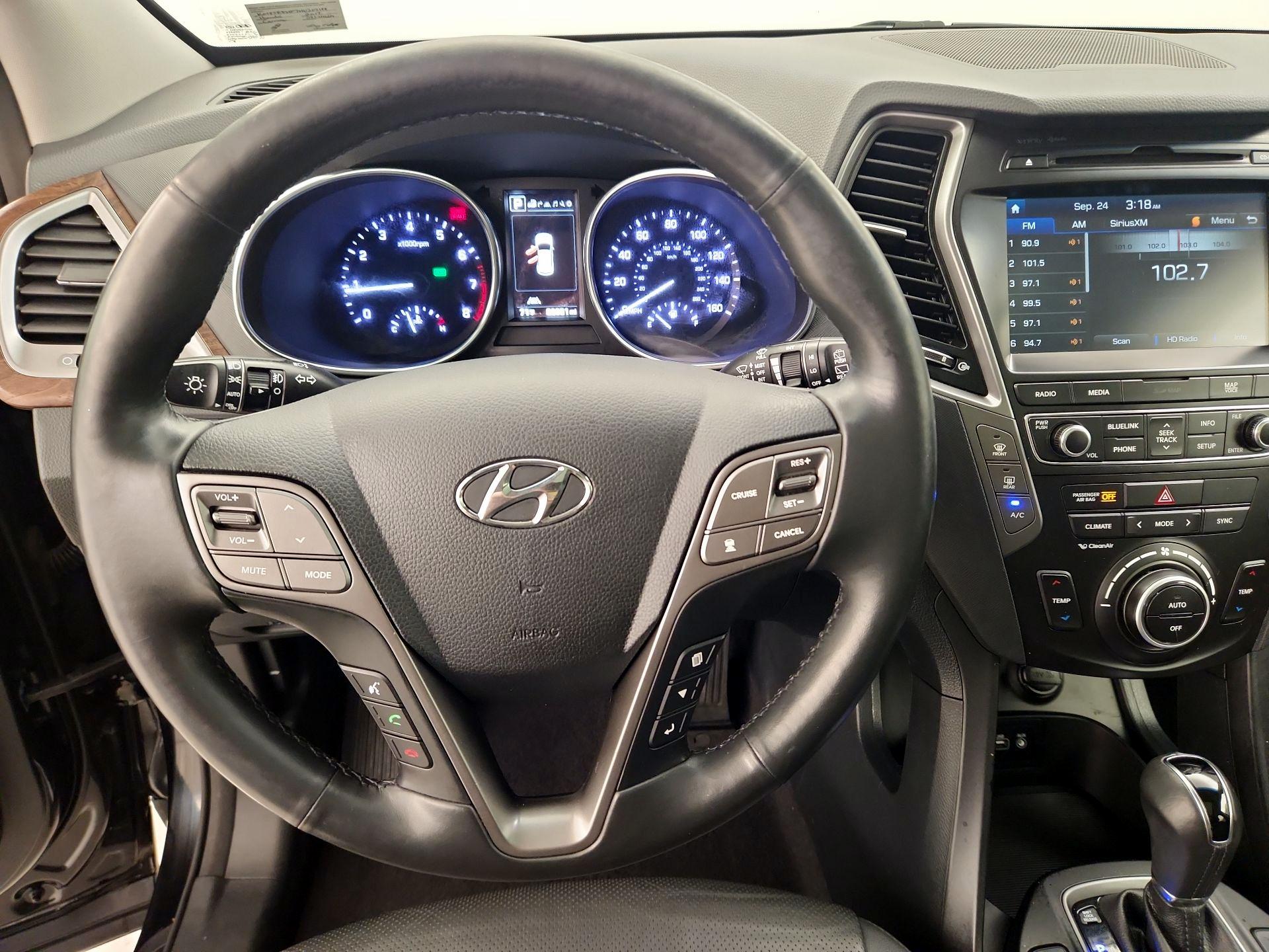 Thumbnail: 2017 Hyundai Santa Fe - 10