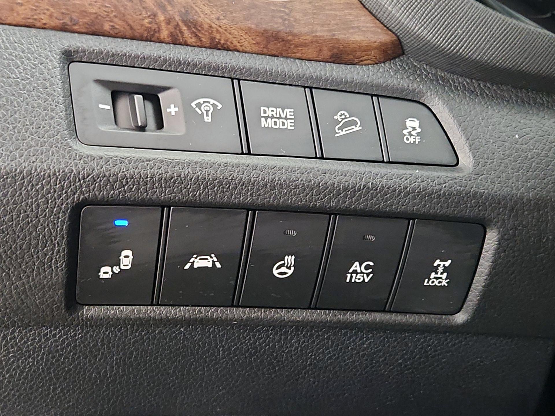 Thumbnail: 2017 Hyundai Santa Fe - 13