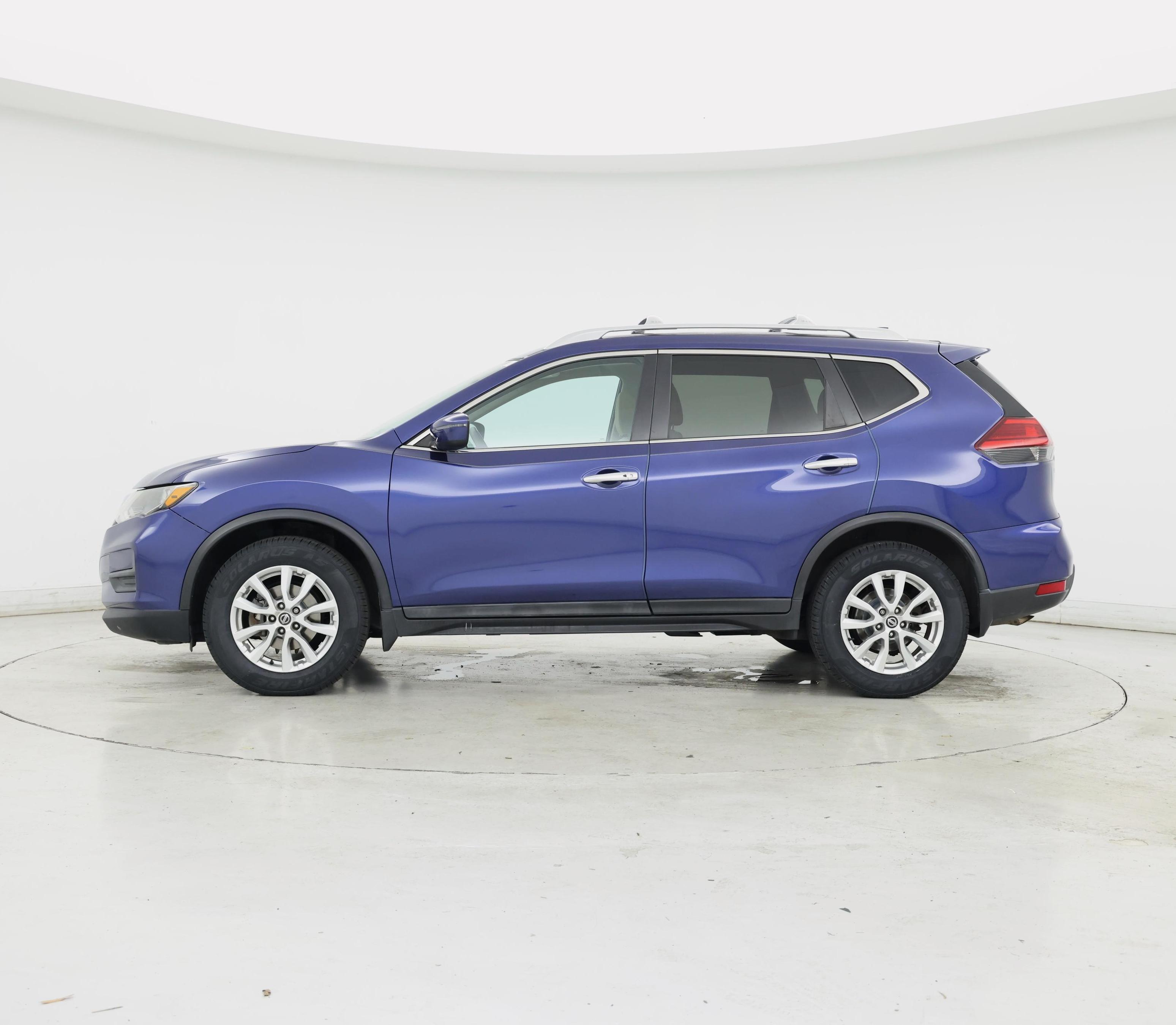 Thumbnail: 2017 Nissan Rogue - 3