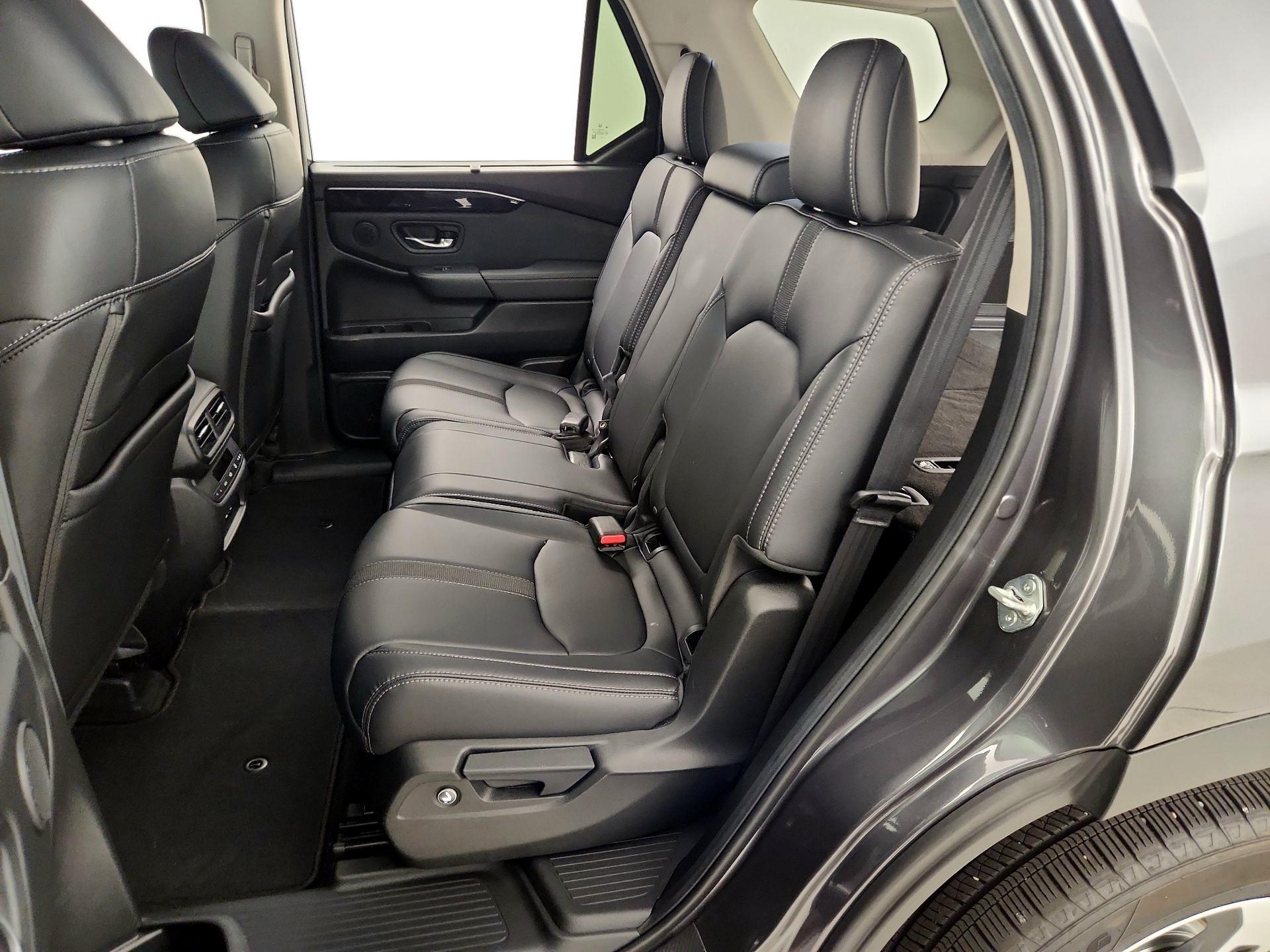 Thumbnail: 2025 Honda Pilot - 20