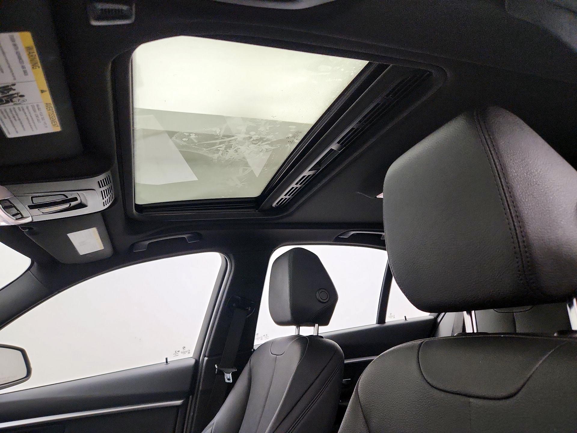 Thumbnail: 2018 BMW 3 Series - 19