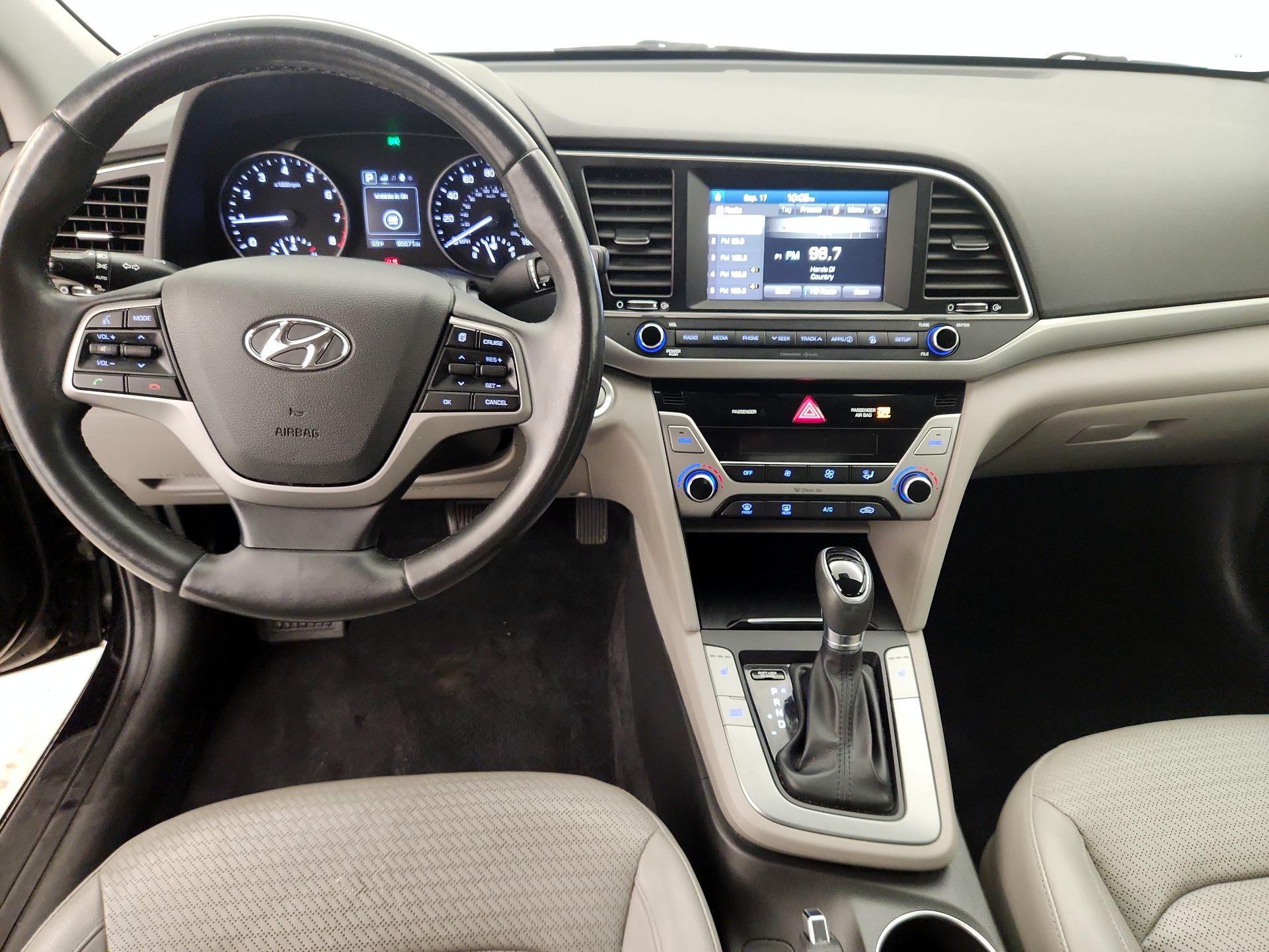 Thumbnail: 2017 Hyundai Elantra - 9