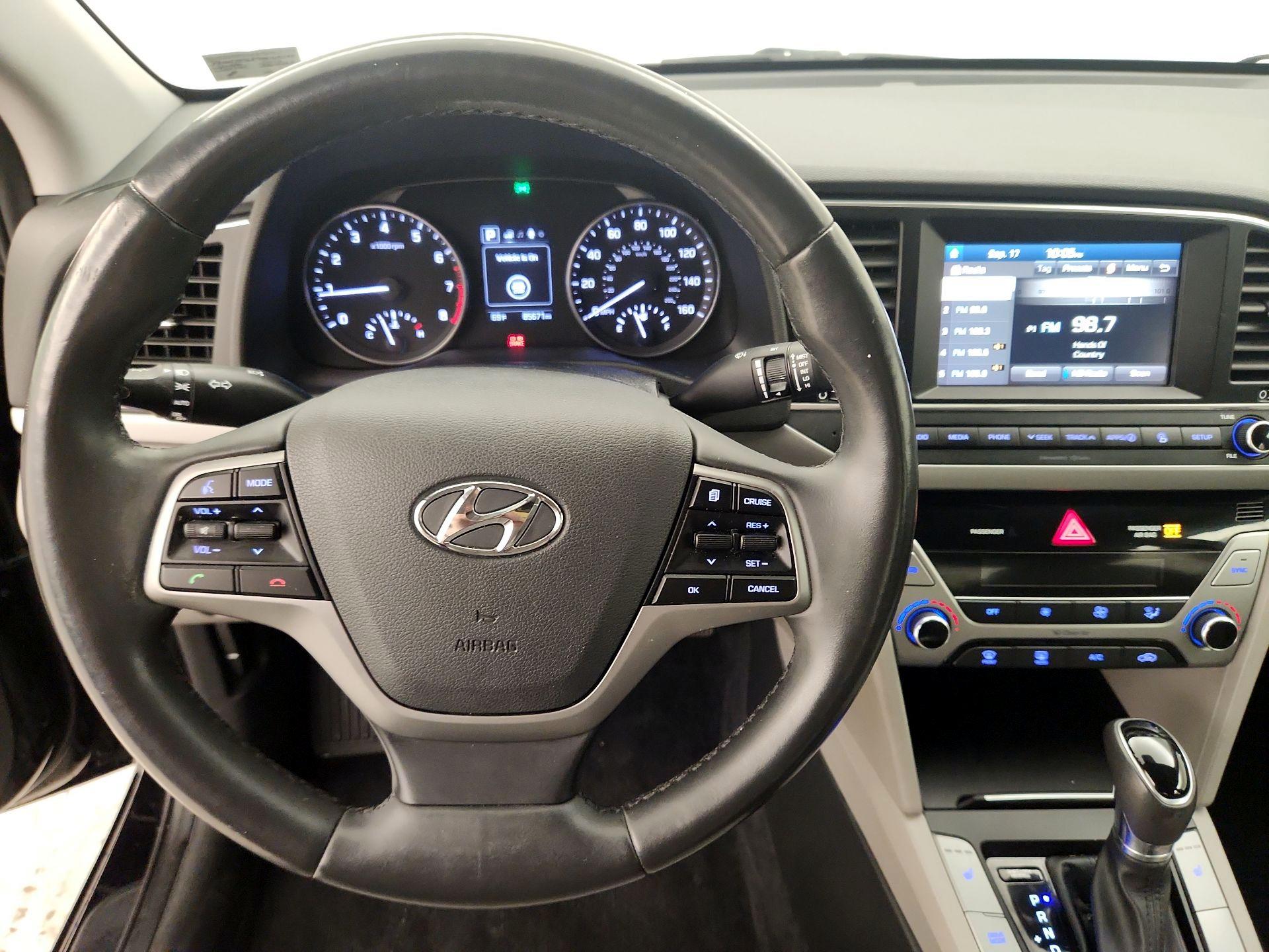 Thumbnail: 2017 Hyundai Elantra - 10