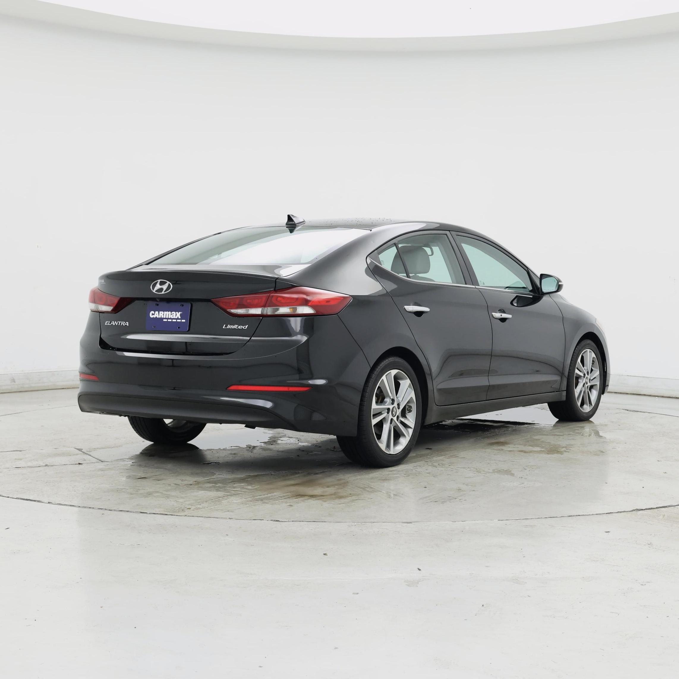 Thumbnail: 2017 Hyundai Elantra - 8
