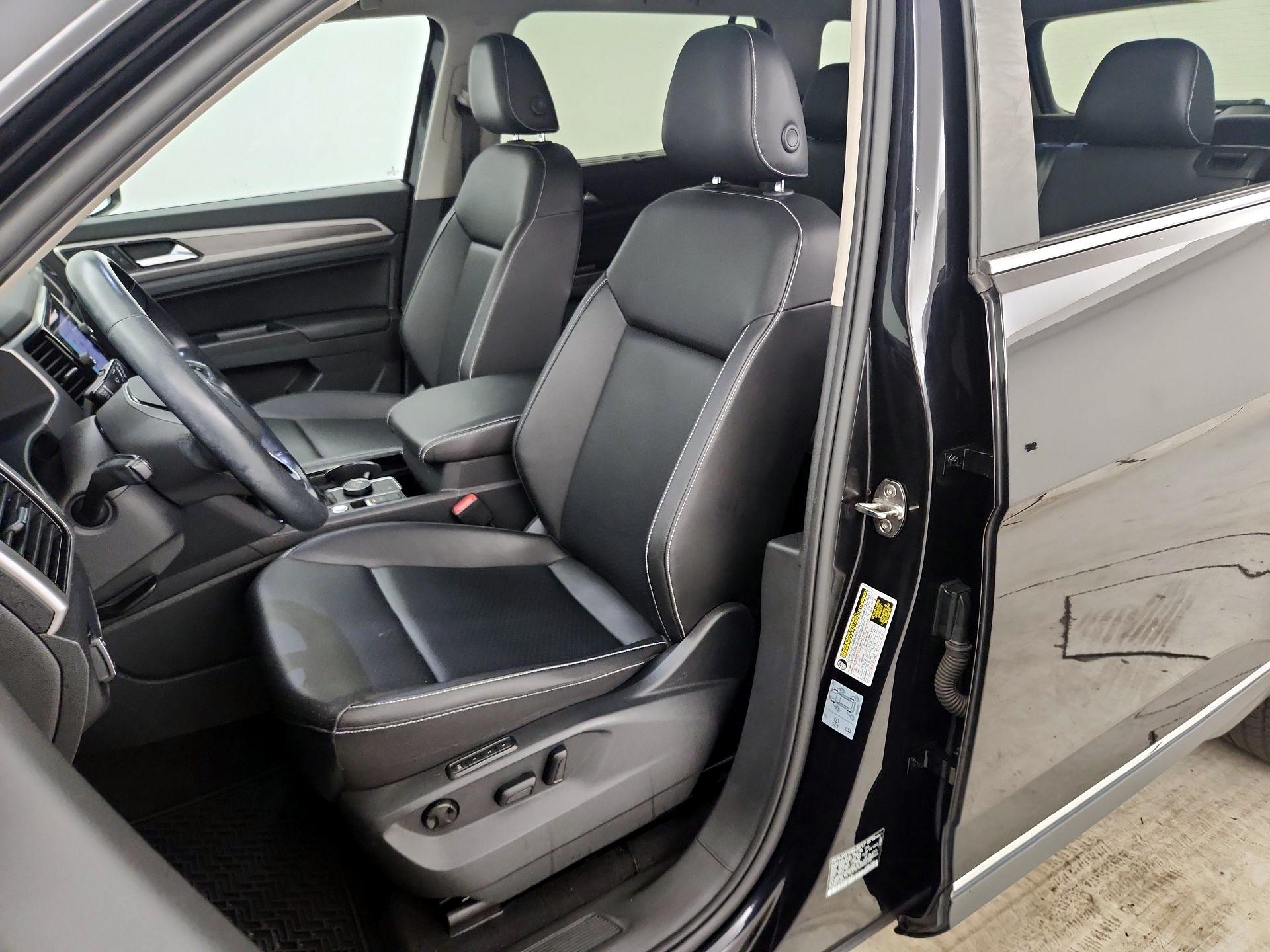 Thumbnail: 2021 Volkswagen Atlas - 11