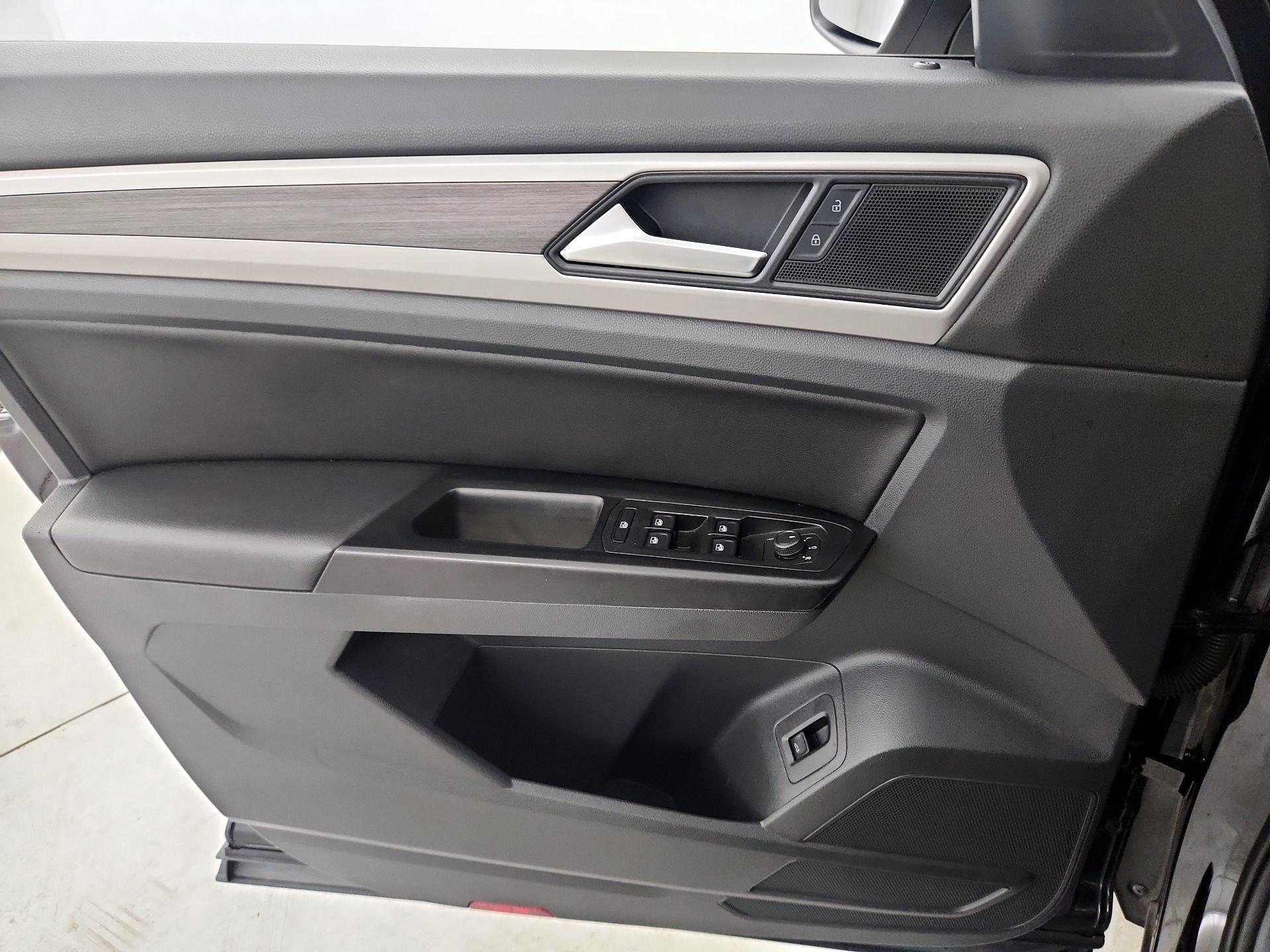 Thumbnail: 2021 Volkswagen Atlas - 12