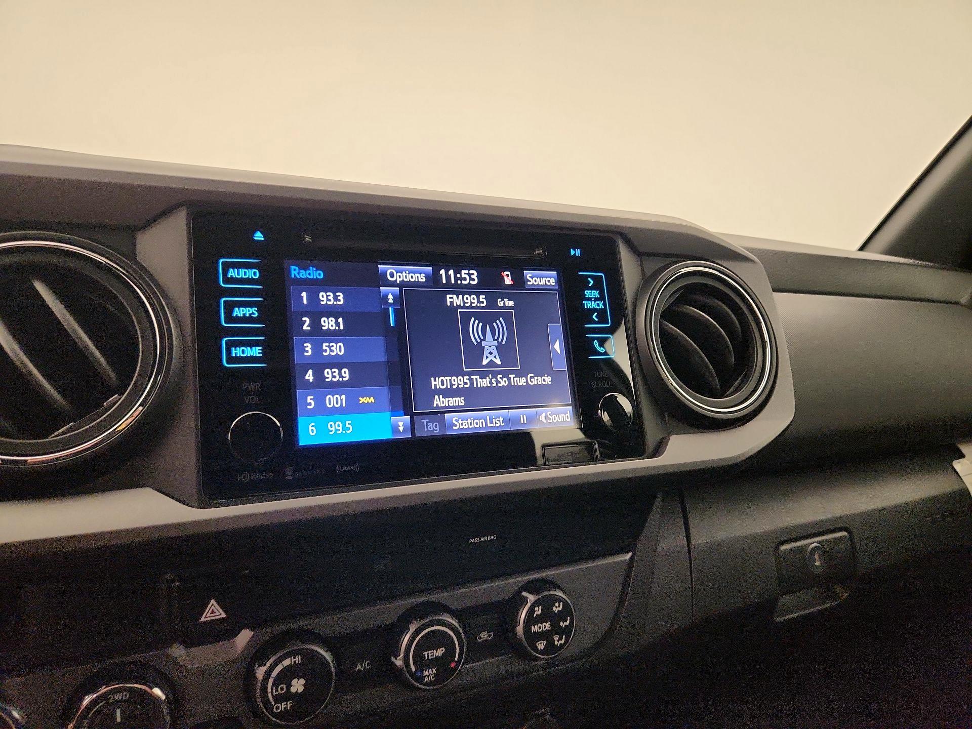 Thumbnail: 2019 Toyota Tacoma - 15