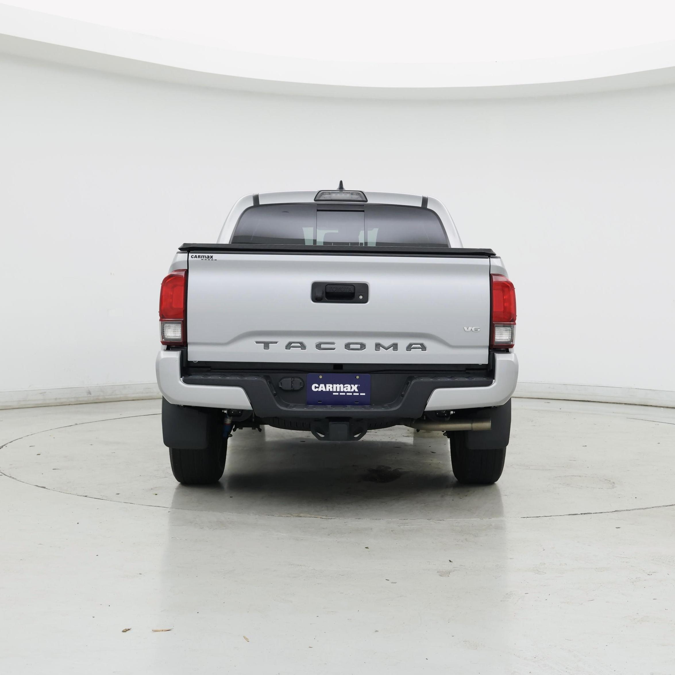 Thumbnail: 2019 Toyota Tacoma - 6